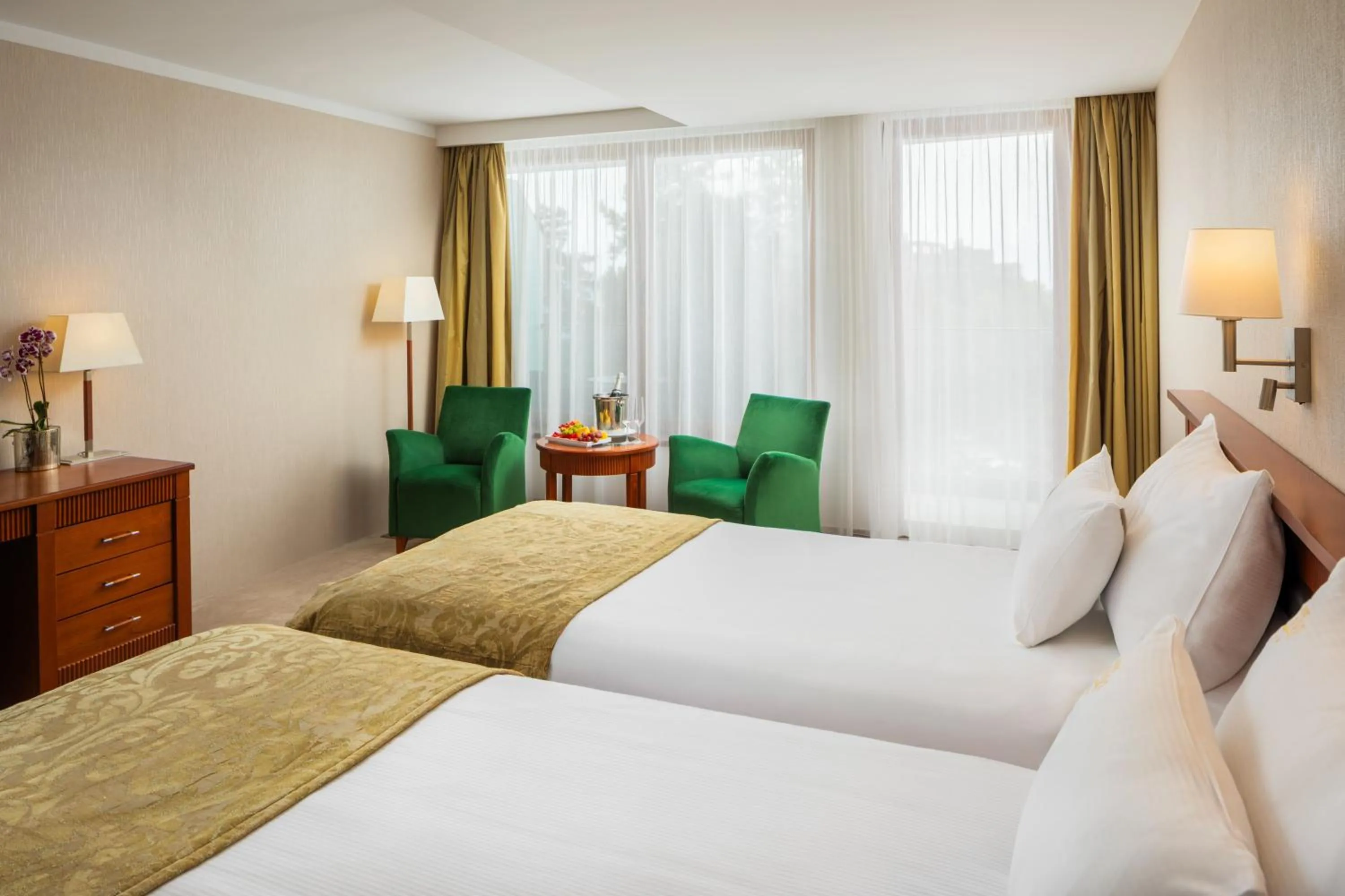 Photo of the whole room, Bed in Silvanus Hotel