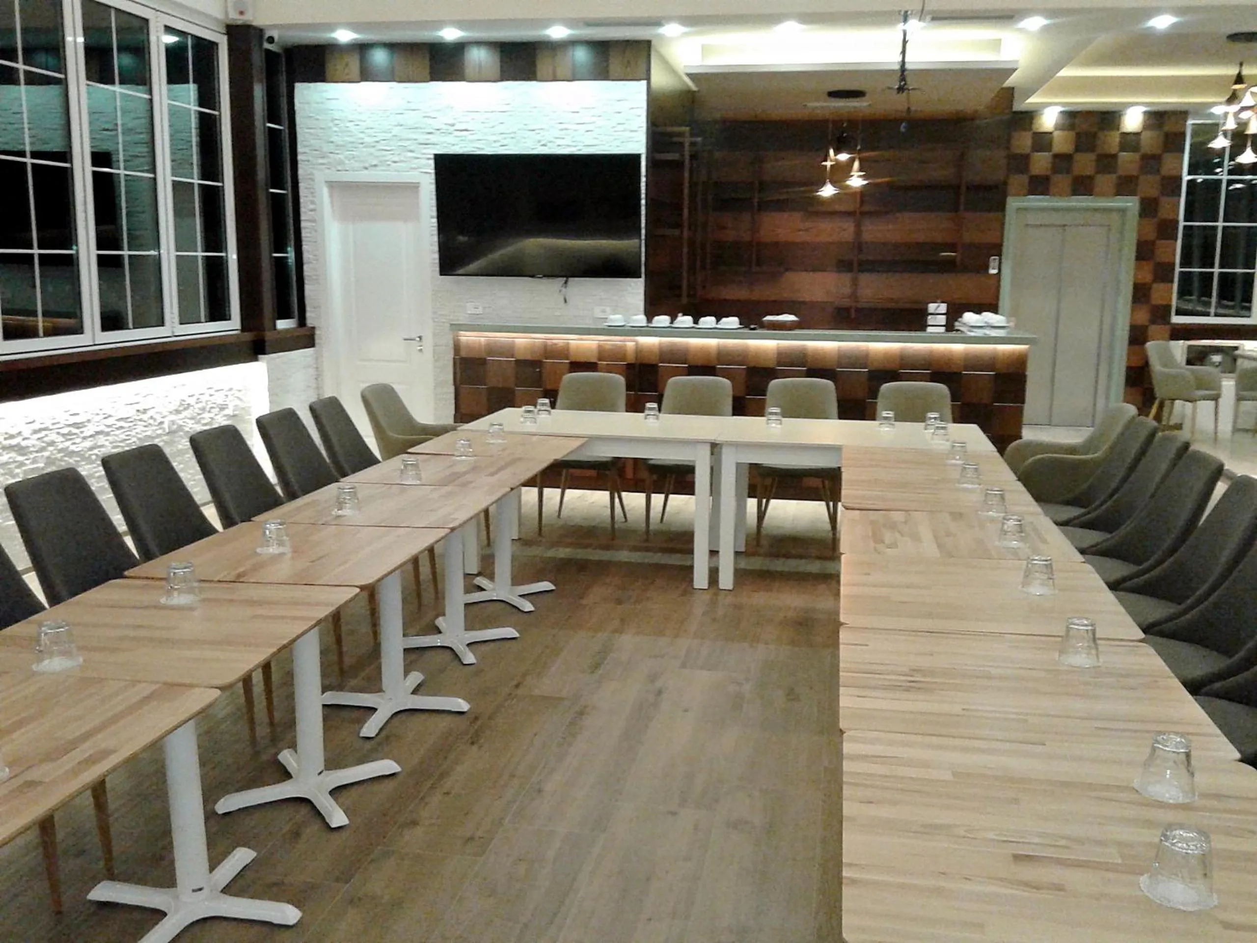 Meeting/conference room in Capital Tirana Hotel Bruçi