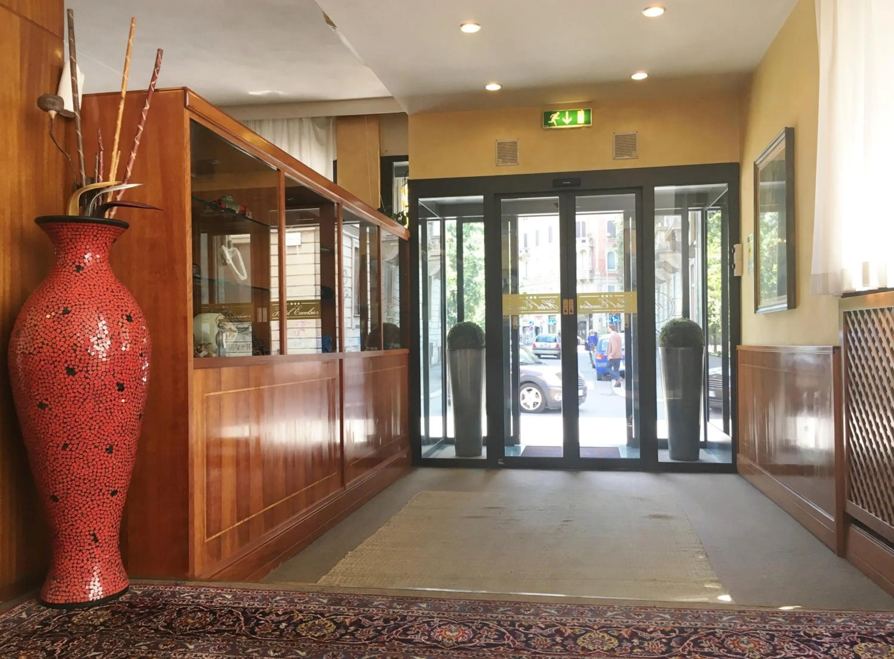 Property building in Hotel Excelsior Pavia
