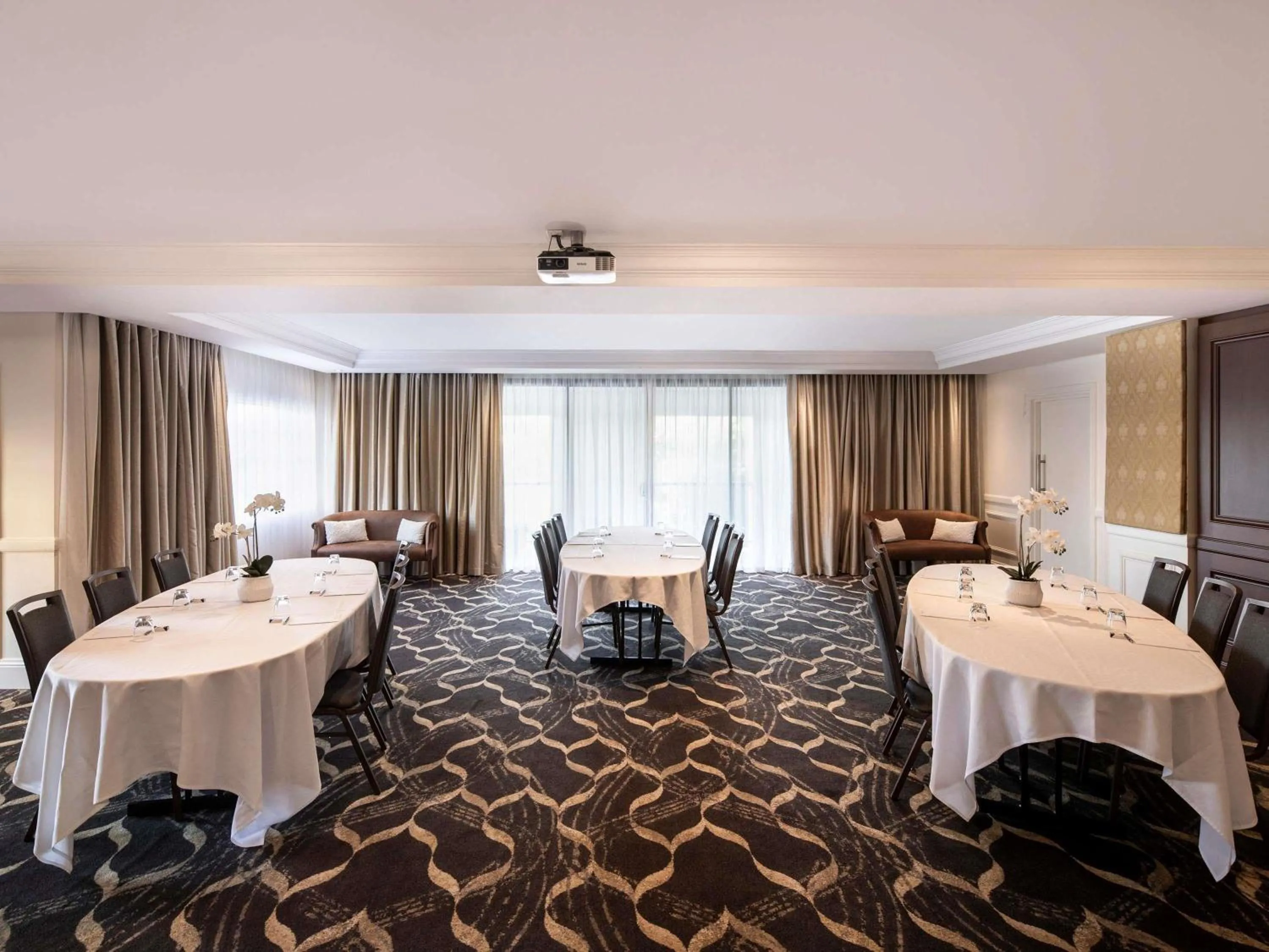 Meeting/conference room in Peppers The Hills Lodge