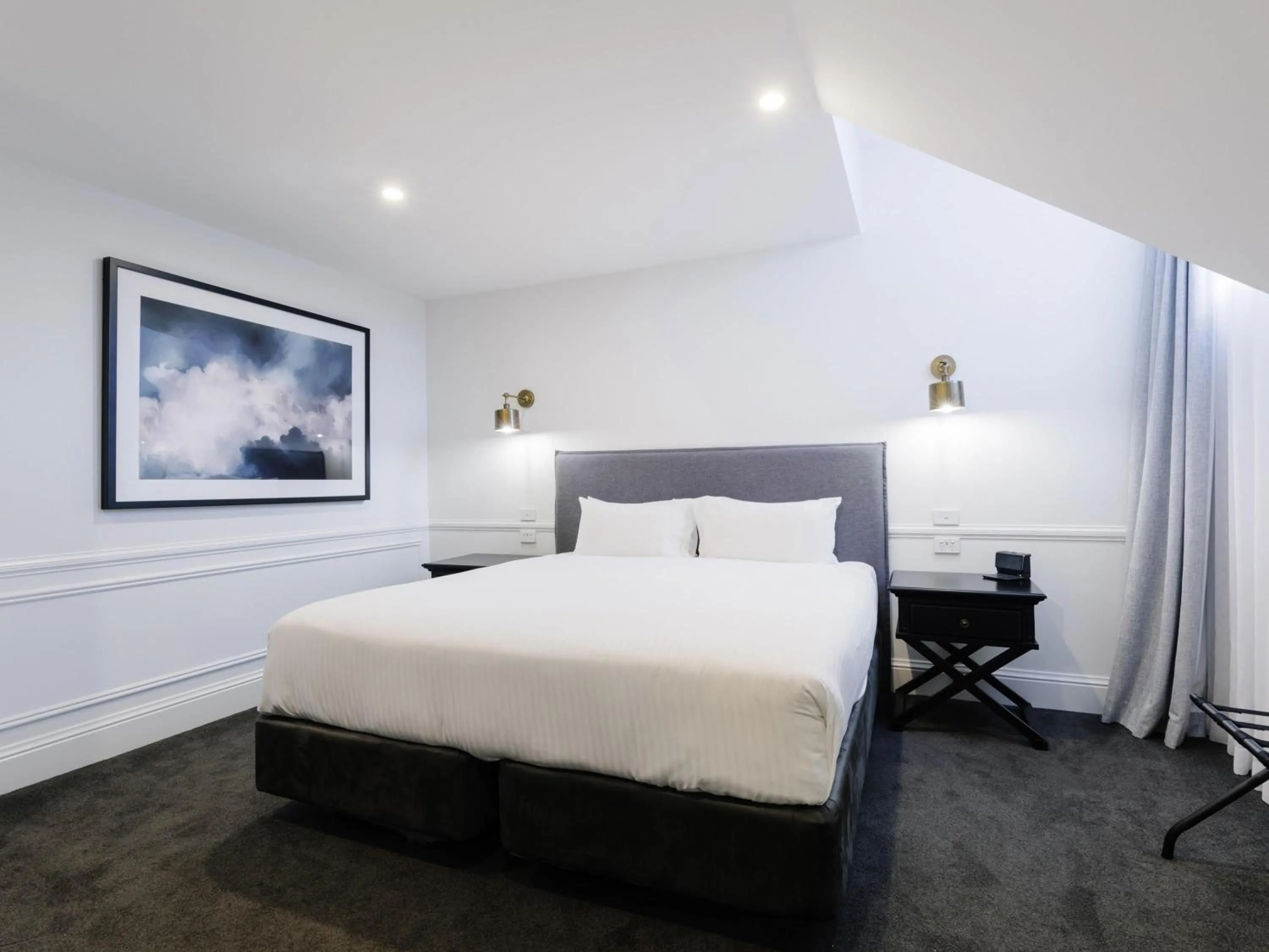 Photo of the whole room, Bed in Peppers The Hills Lodge