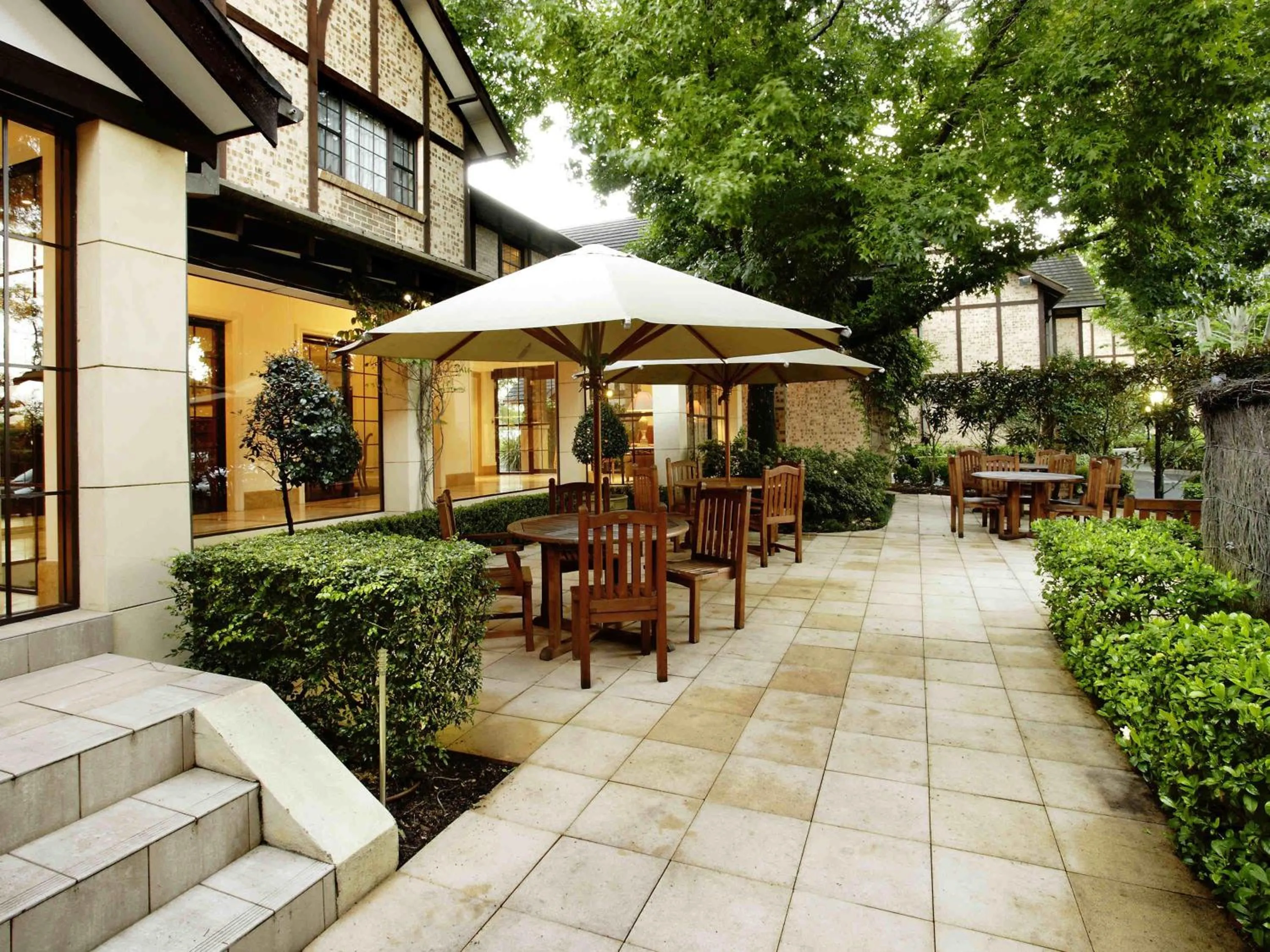 Lounge or bar in Peppers The Hills Lodge