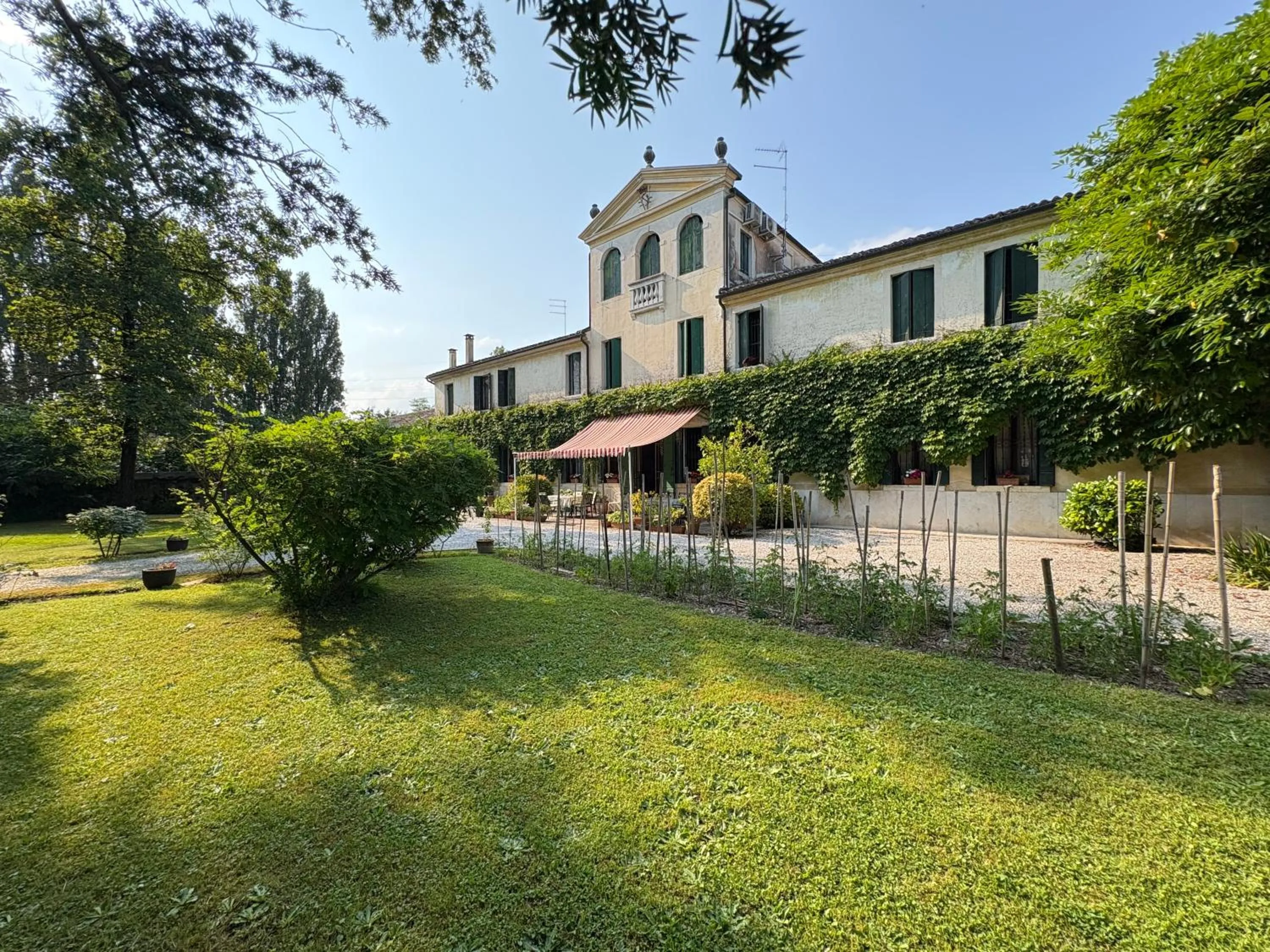 Property building in B&B Villa Gradenigo