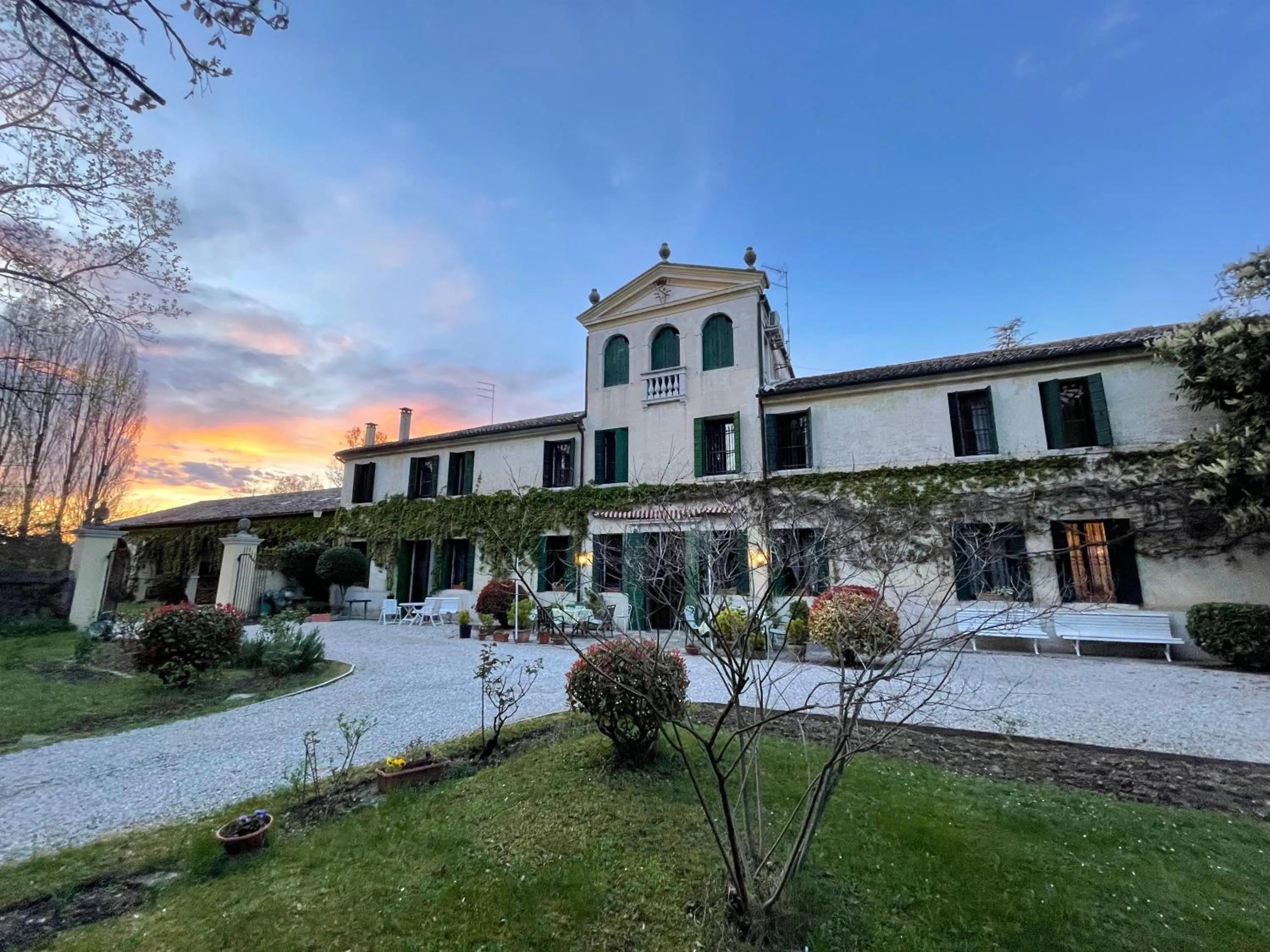 Property building in B&B Villa Gradenigo