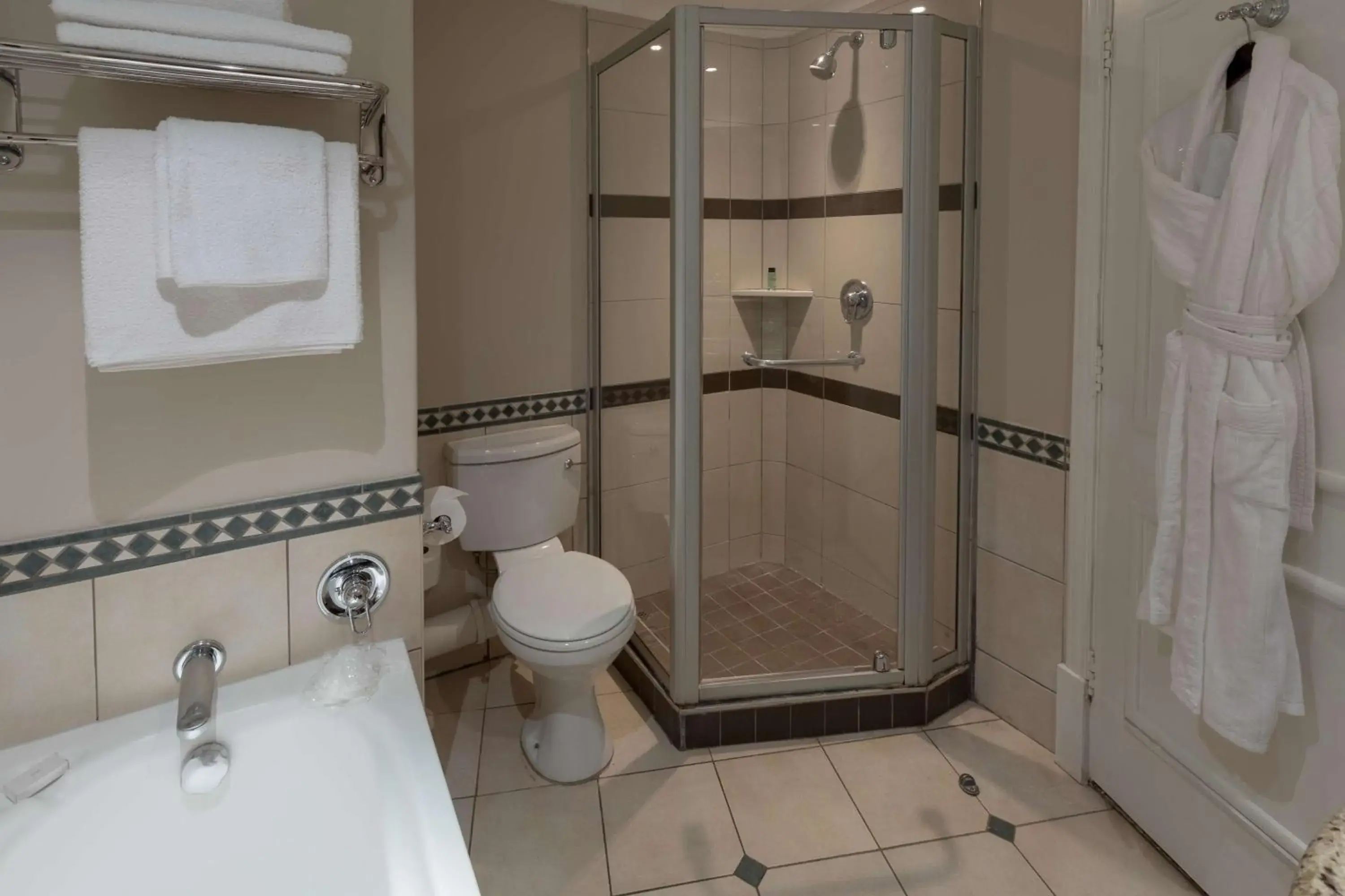 Standard Double Double Room Non Smoking in Southern Sun Mbombela Standard Double Double Room Non Smoking in Southern Sun Mbombela