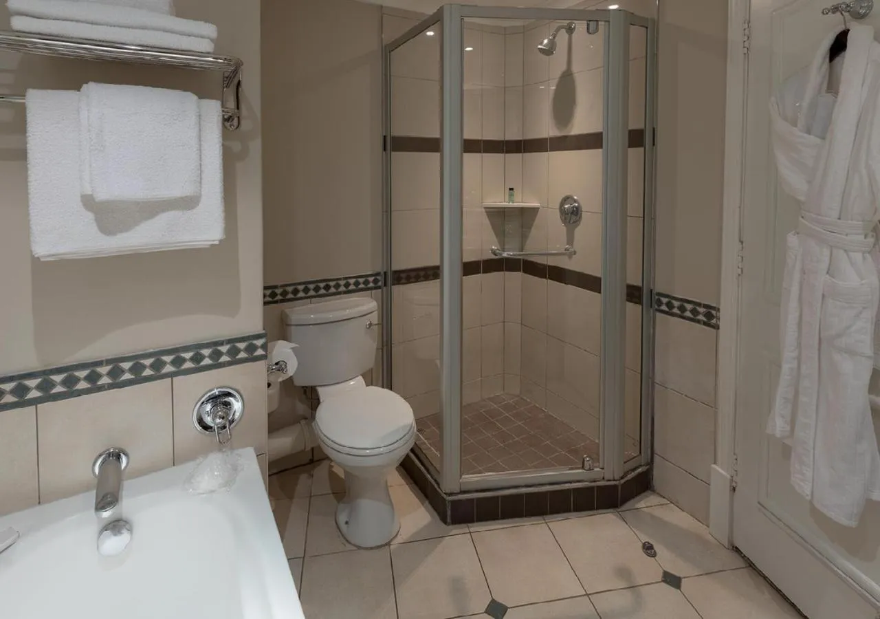 Bathroom in Southern Sun Mbombela