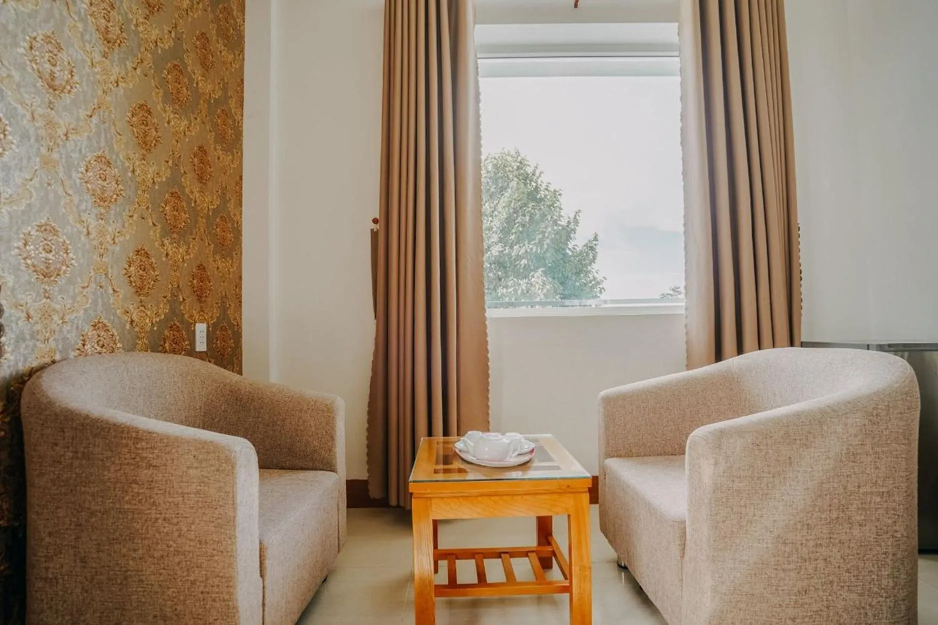 Living room in Tulip Hotel