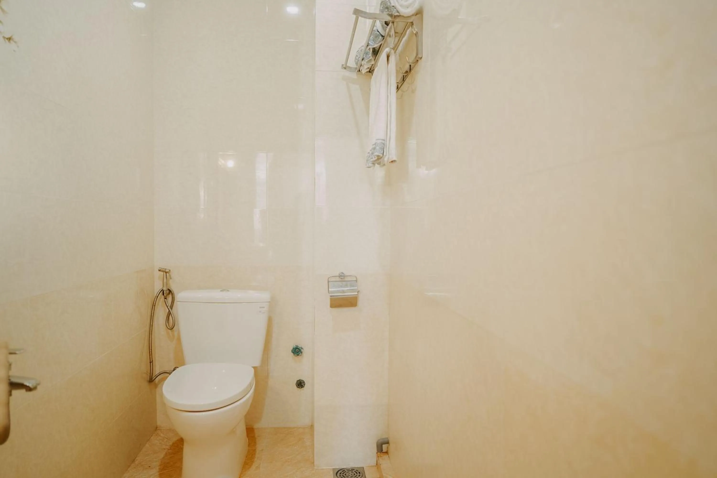 Bathroom in Tulip Hotel