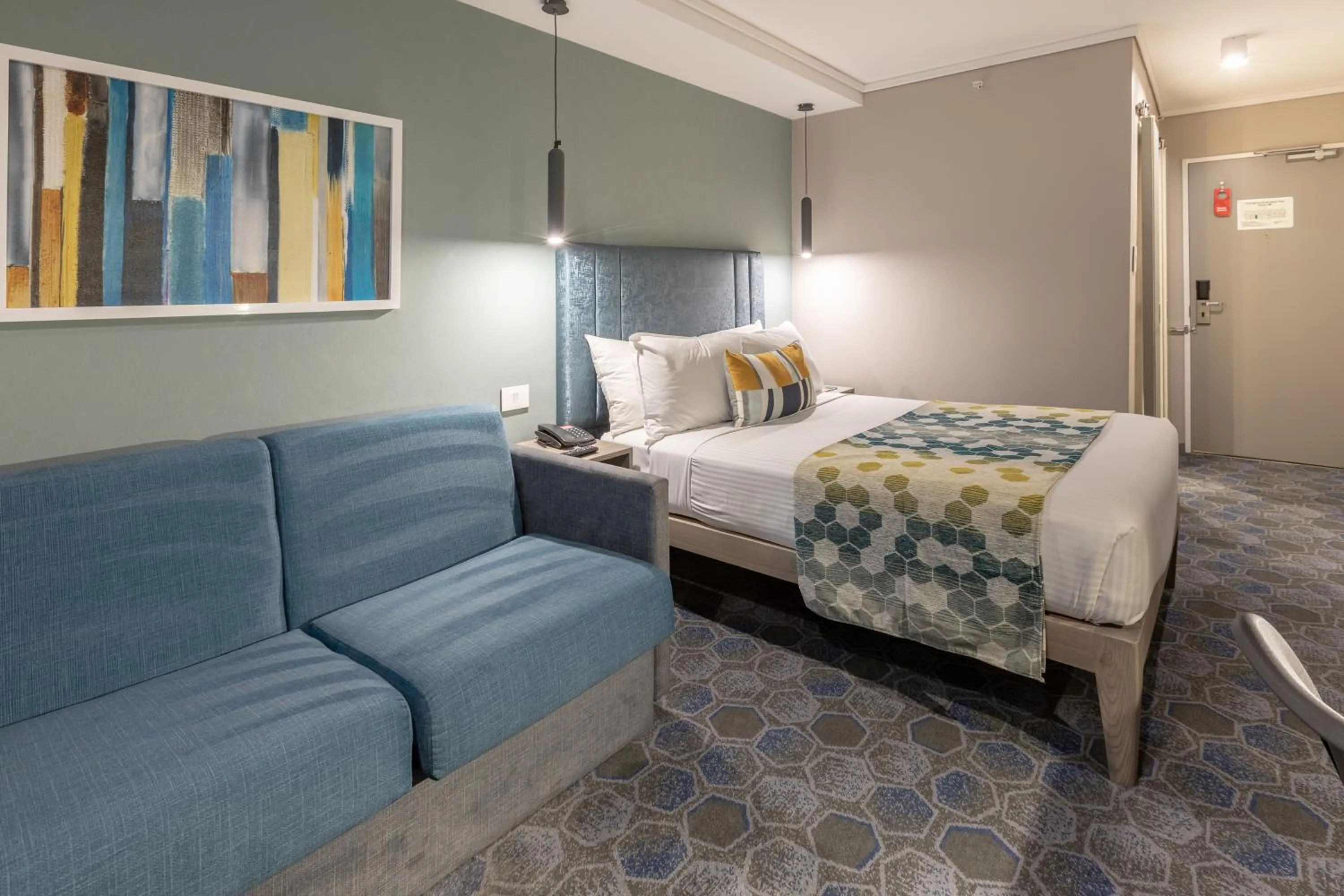 Photo of the whole room, Bed in StayEasy Mbombela