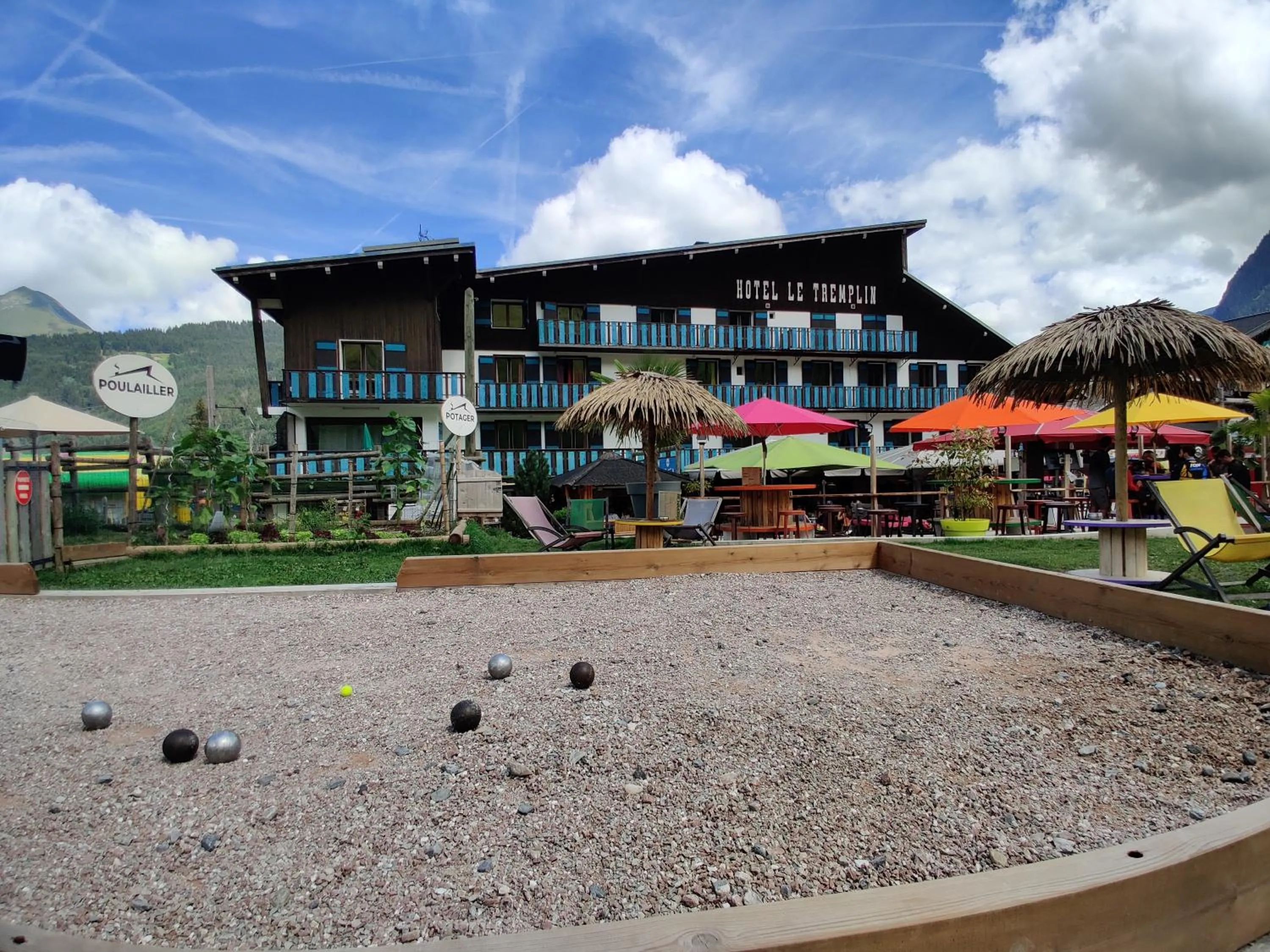 Patio, Property Building in Hotel Le Tremplin