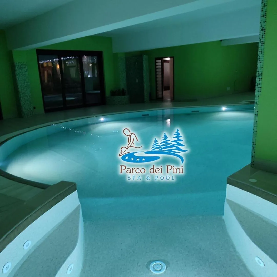 Swimming pool in Parco dei Pini - Sila Wellness Hotel