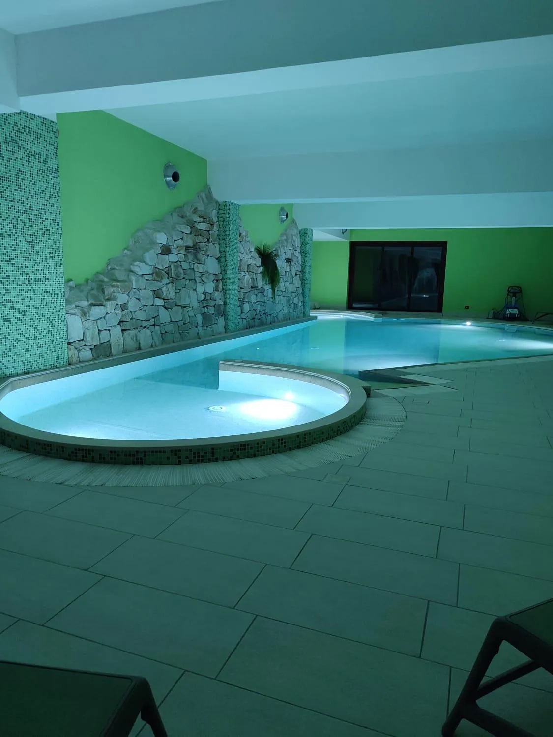 Swimming pool in Parco dei Pini - Sila Wellness Hotel