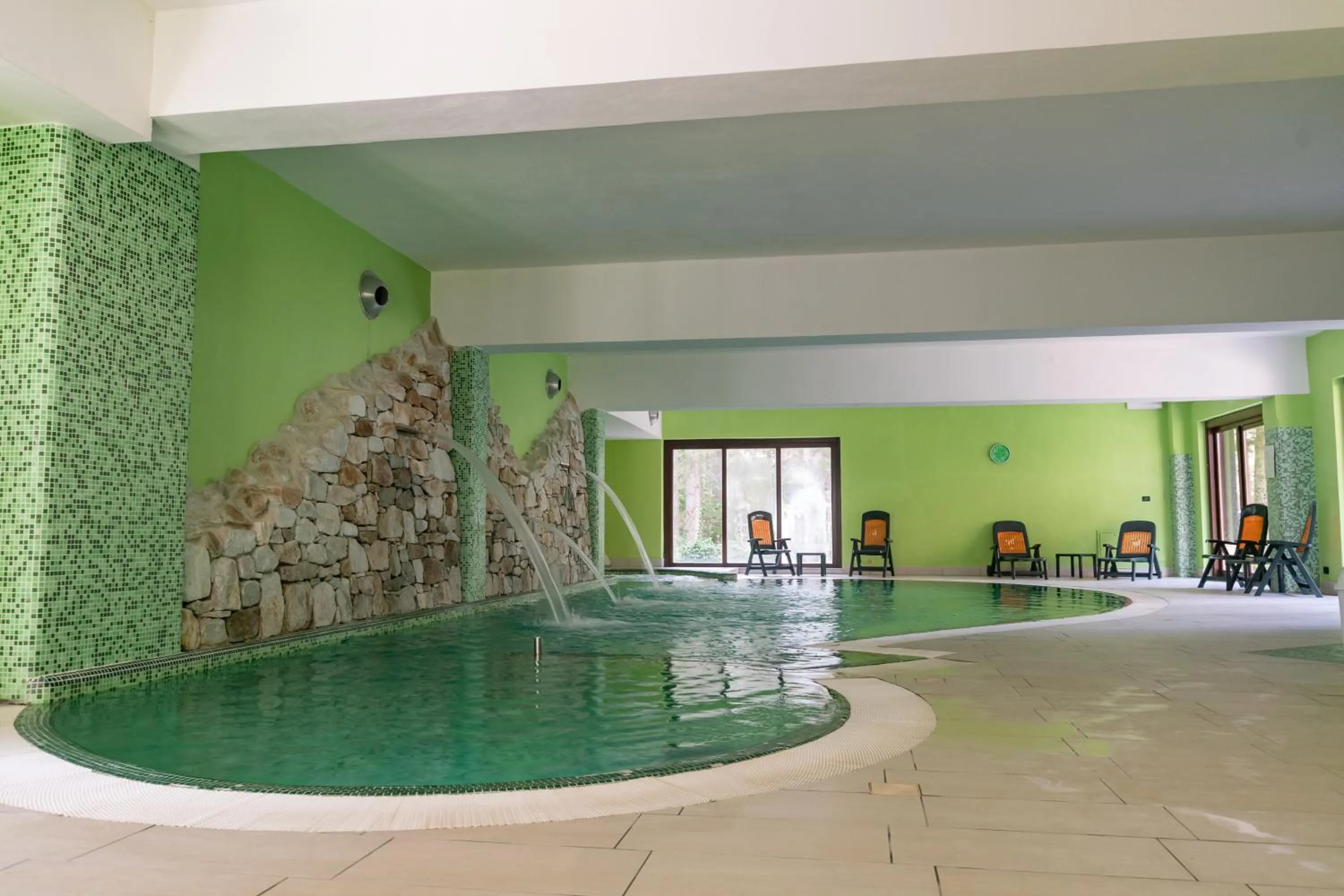 Swimming pool in Parco dei Pini - Sila Wellness Hotel
