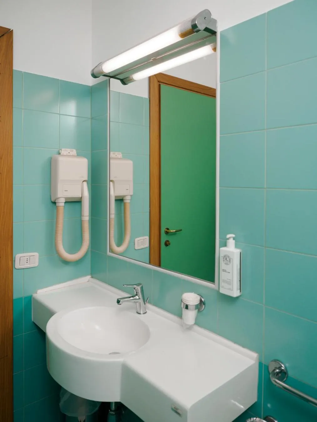 Bathroom in Hotel Altamira