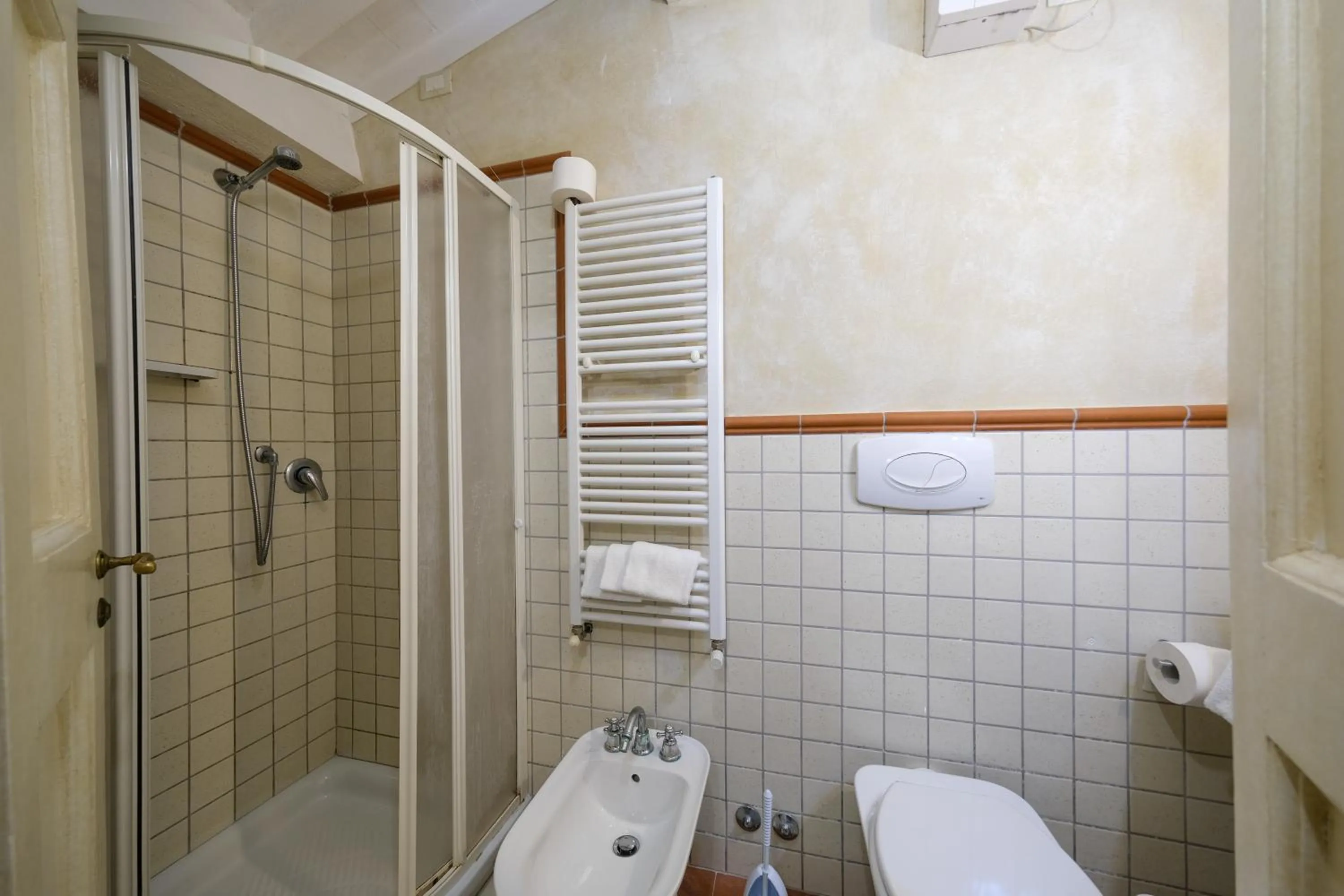 Bathroom in San Tommaso