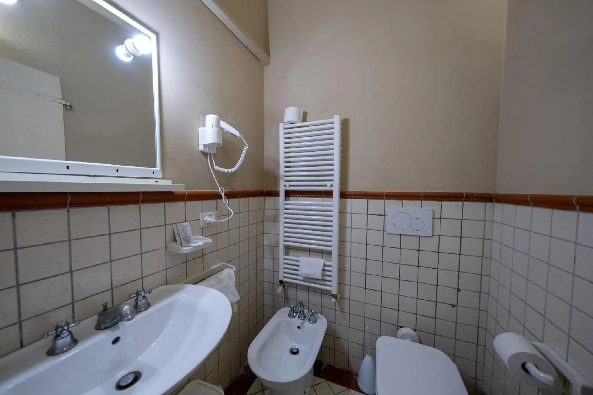 Toilet in San Tommaso