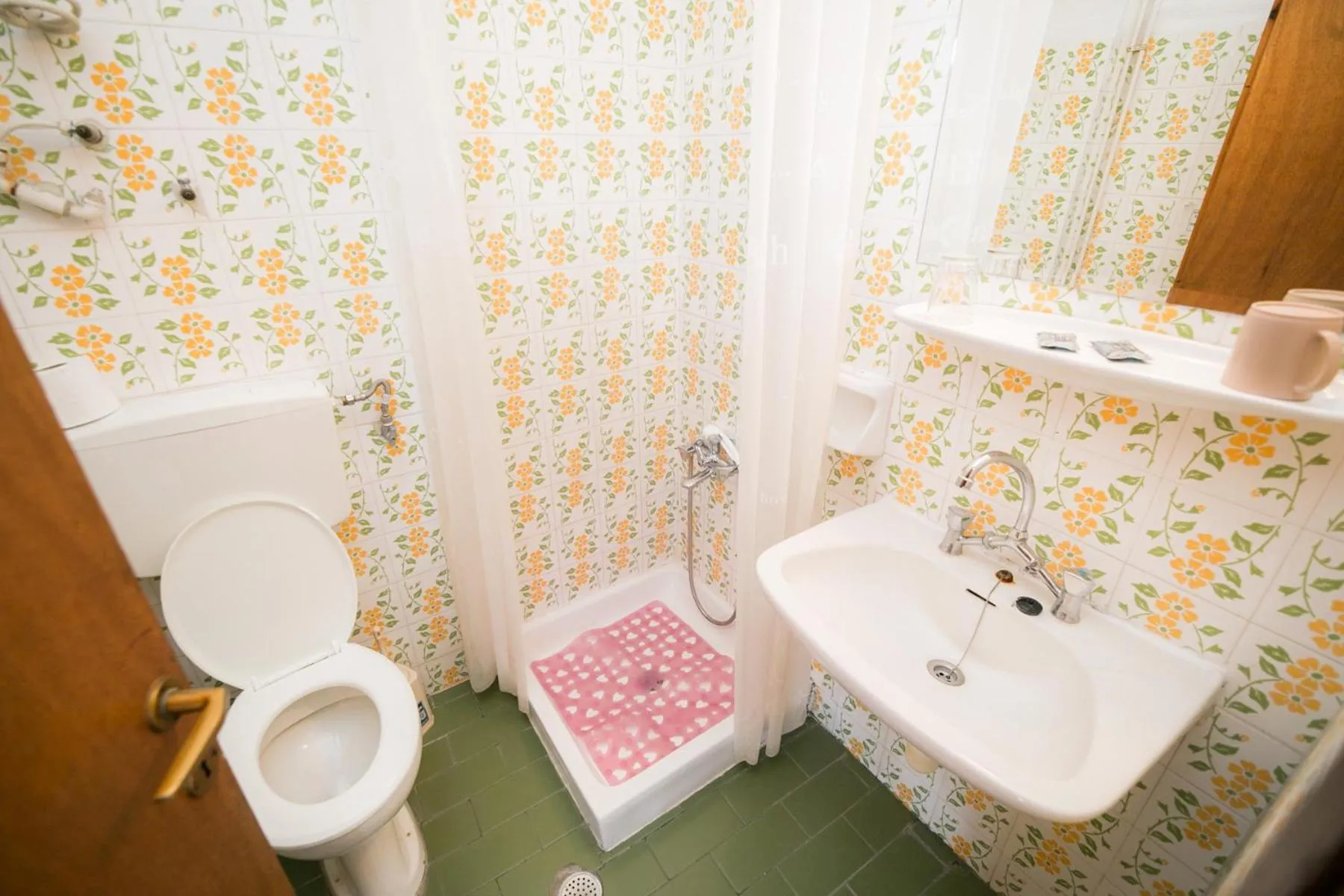 Hot Tub in Apartments Hotel Magani