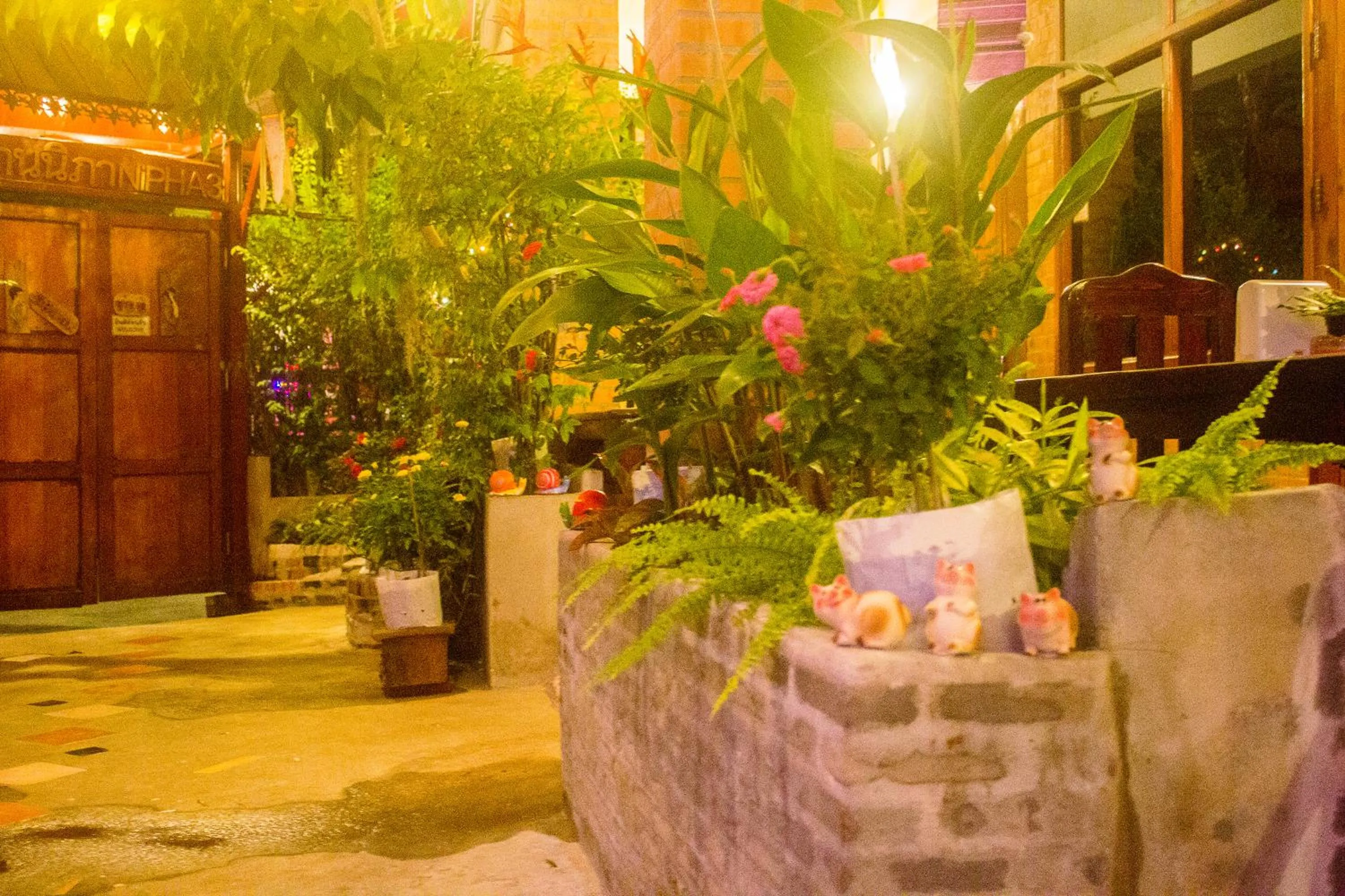 Night in Boutique House Nipha