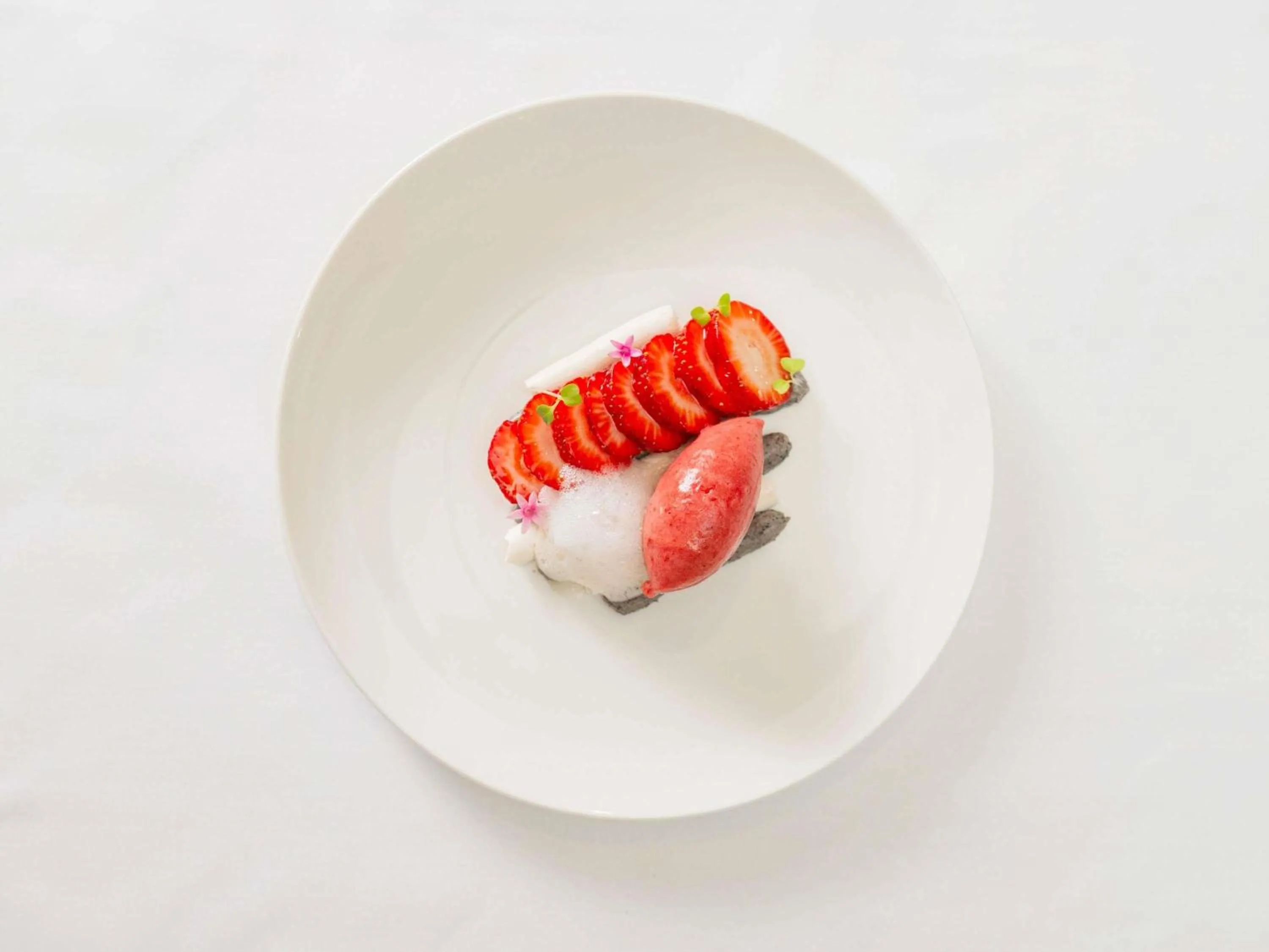 Restaurant/places to eat in Pullman Reef Hotel Casino