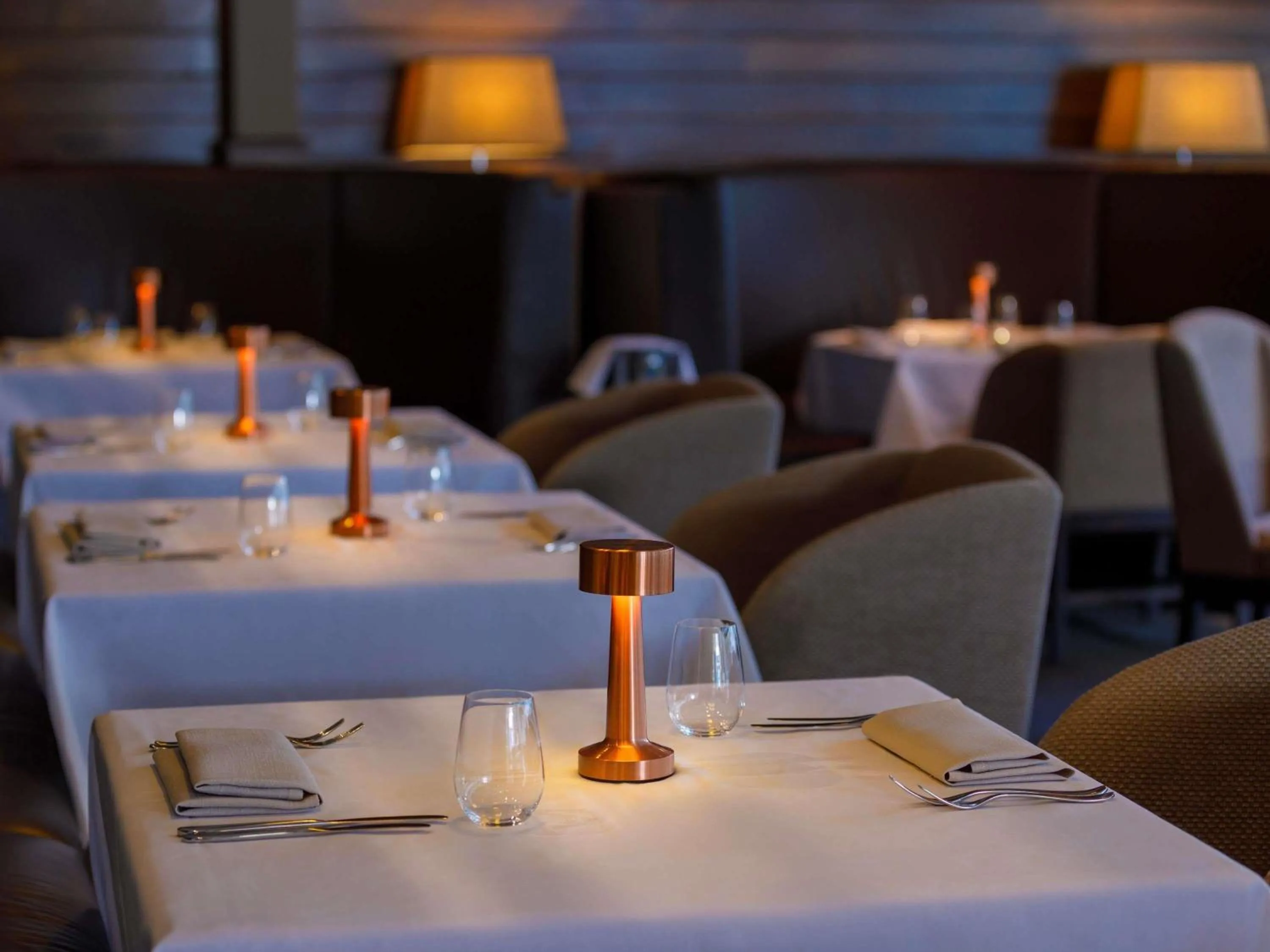 Restaurant/places to eat in Pullman Reef Hotel Casino