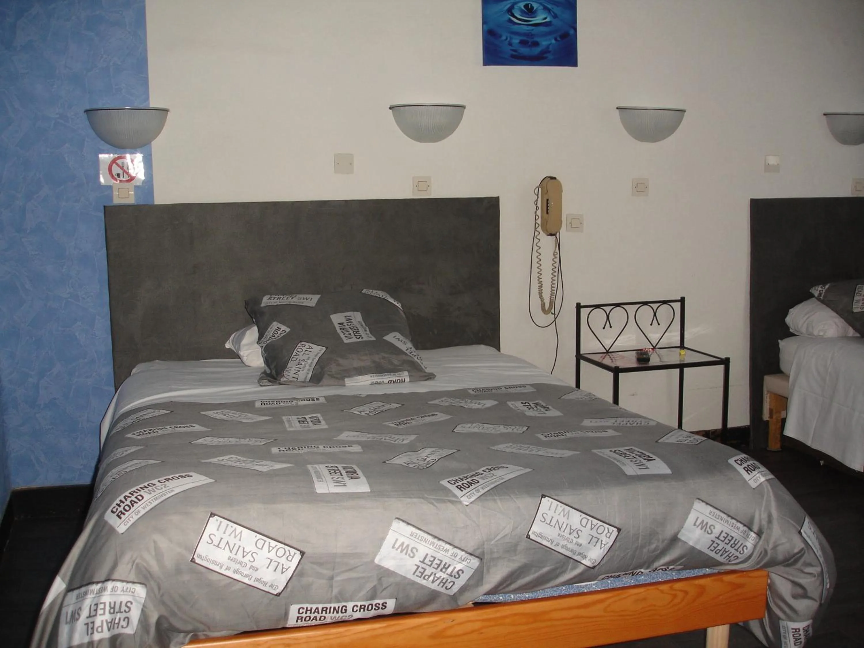 Bedroom, Bed in Hôtel de La Marmotte