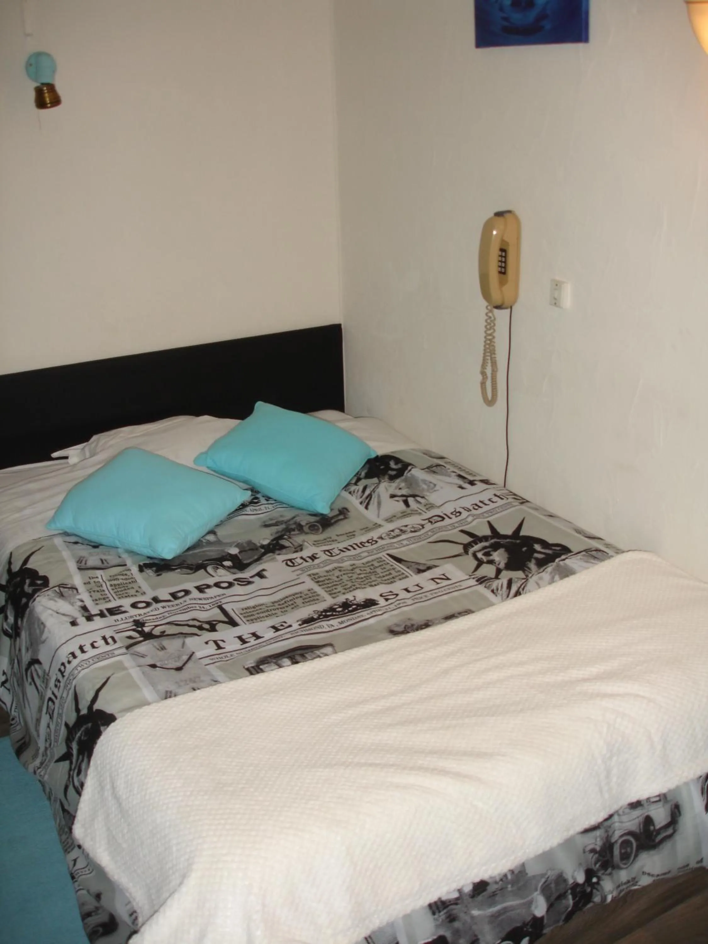 Bedroom, Bed in Hôtel de La Marmotte