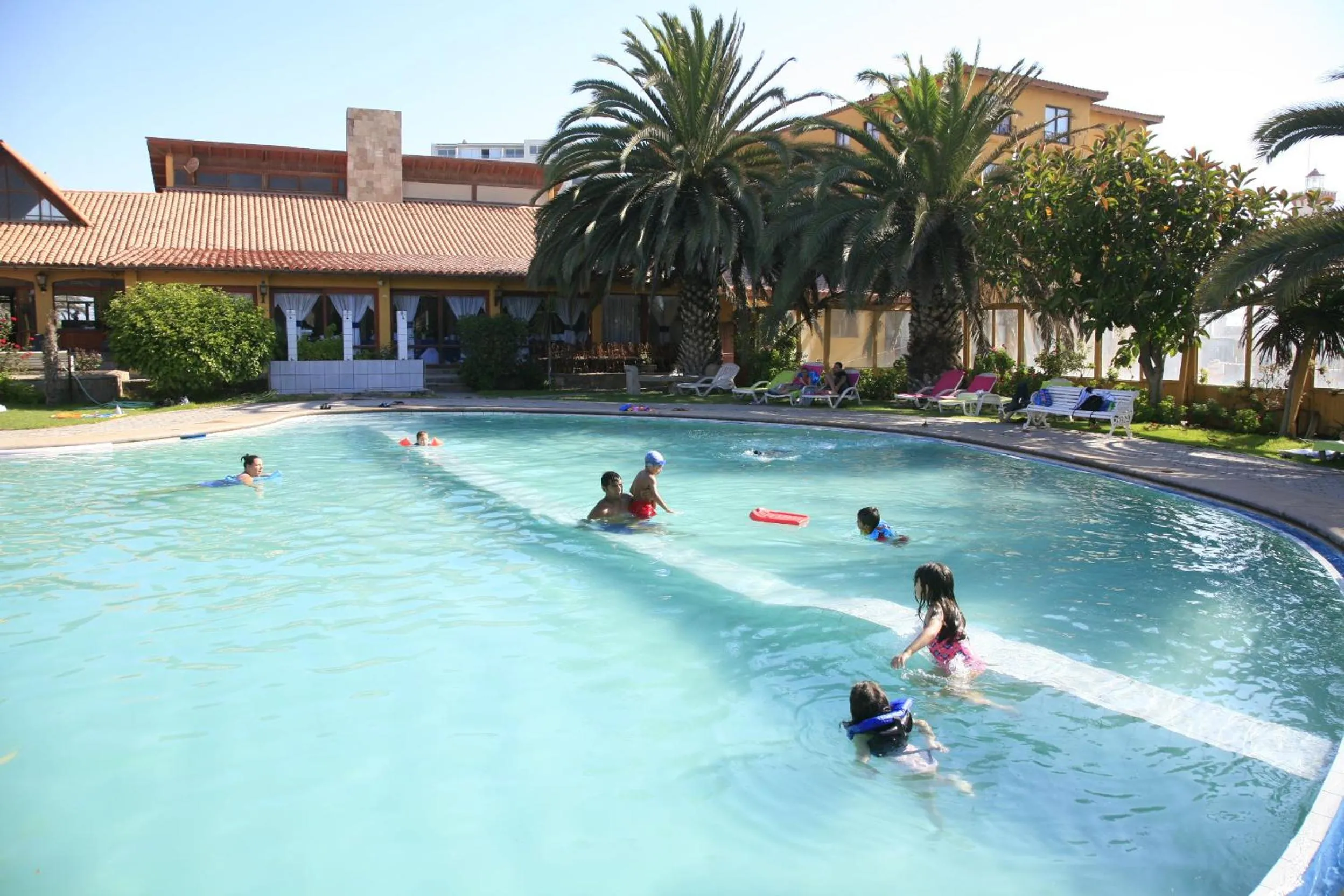 Swimming pool in Hotel La Serena Plaza