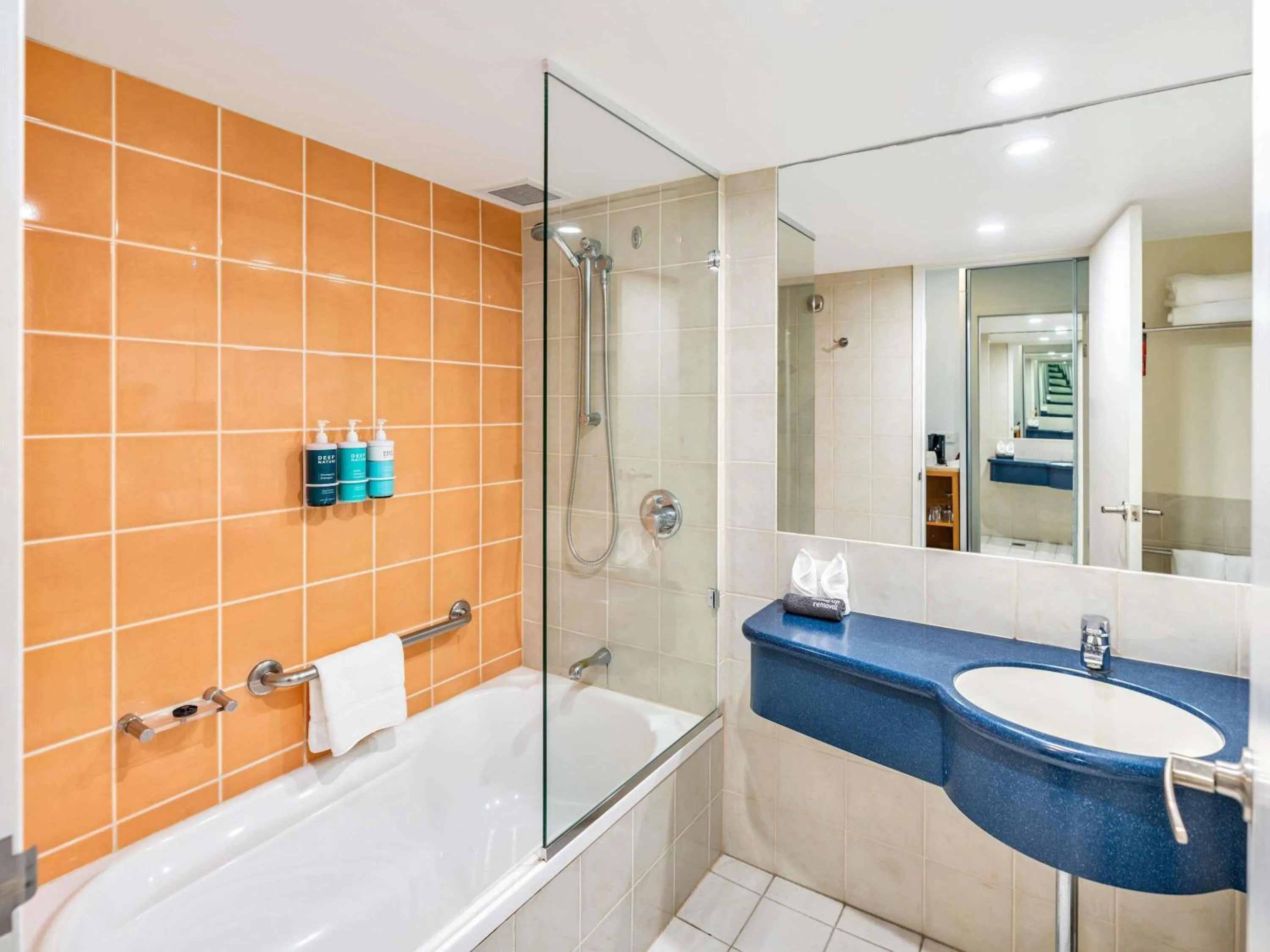 Bedroom in Novotel Cairns Oasis Resort