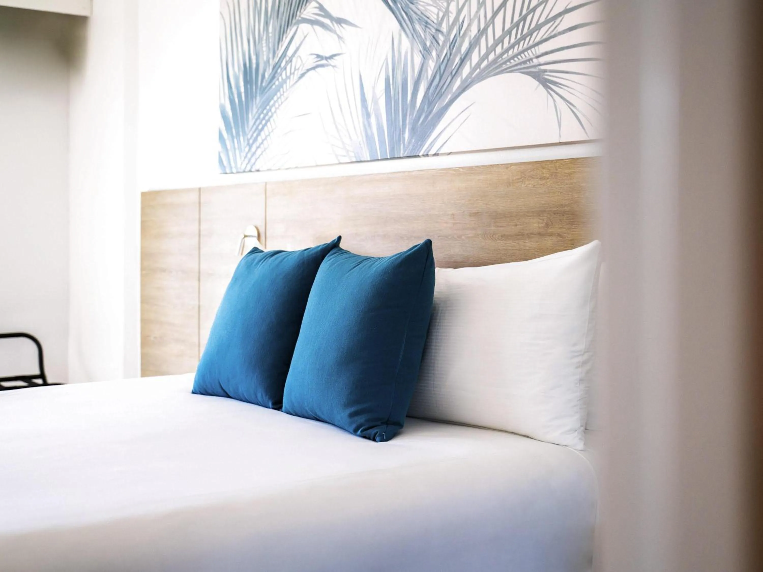 Photo of the whole room, Bed in Novotel Cairns Oasis Resort