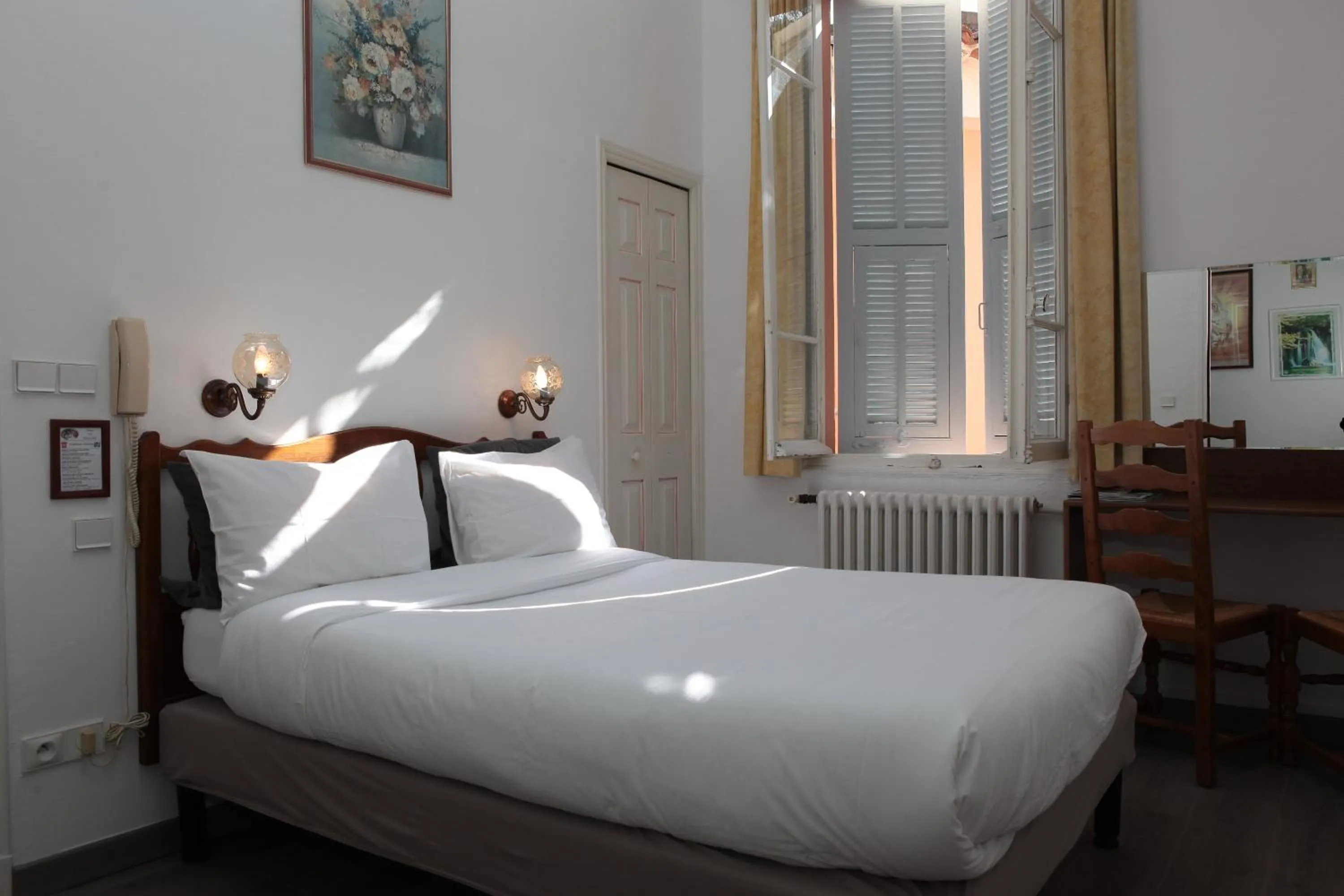 Photo of the whole room in Auberge Les Gorges du Loup