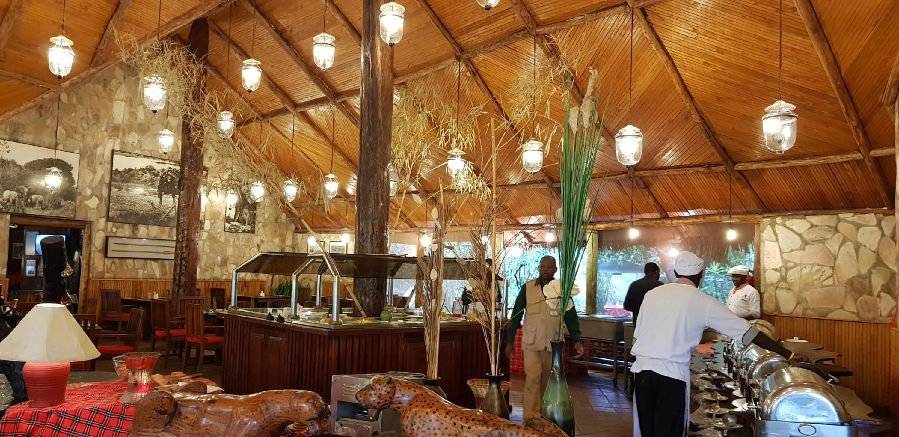 Breakfast in Fig Tree Camp - Maasai Mara