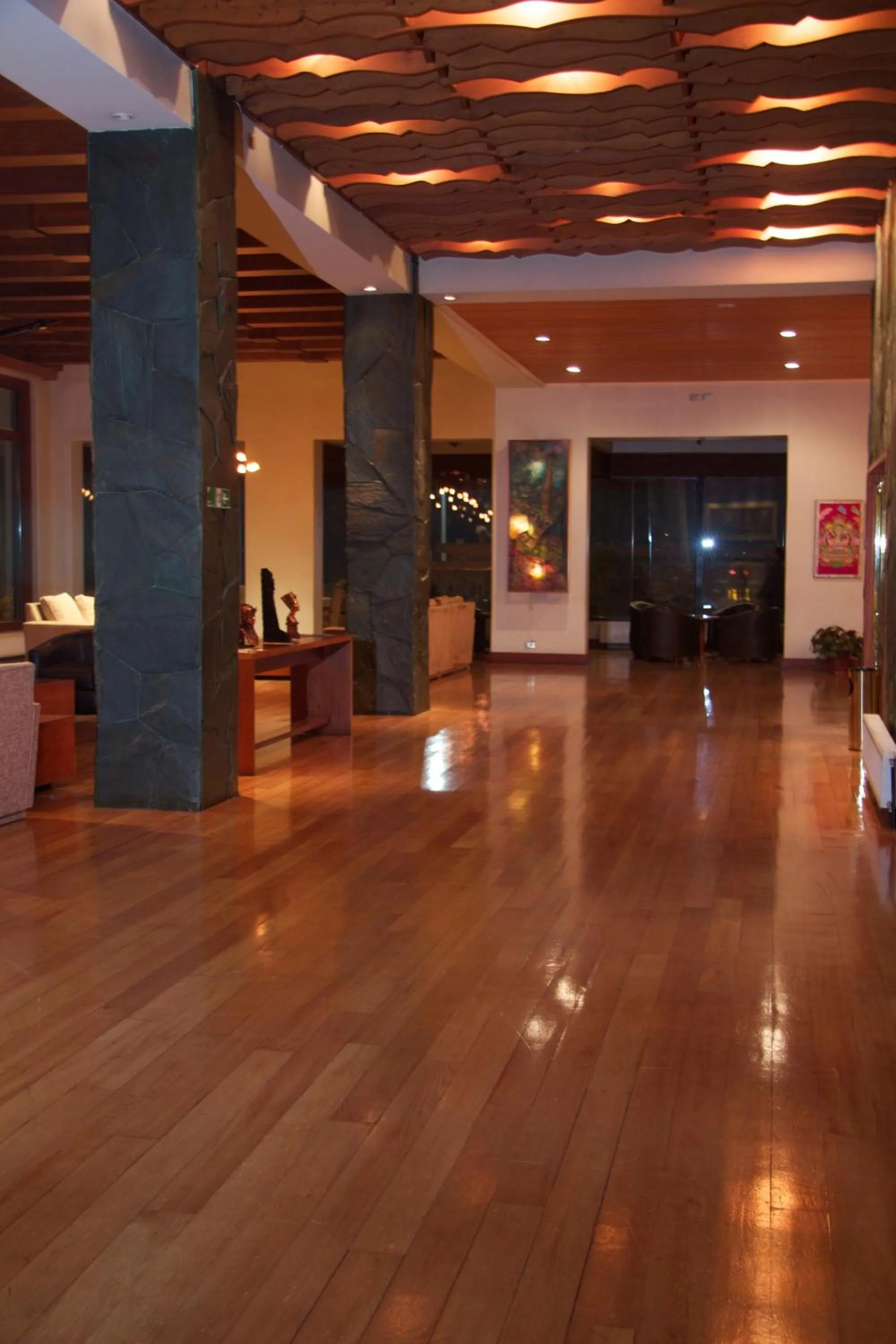 Lobby or reception in Gran Hotel Vicente Costanera