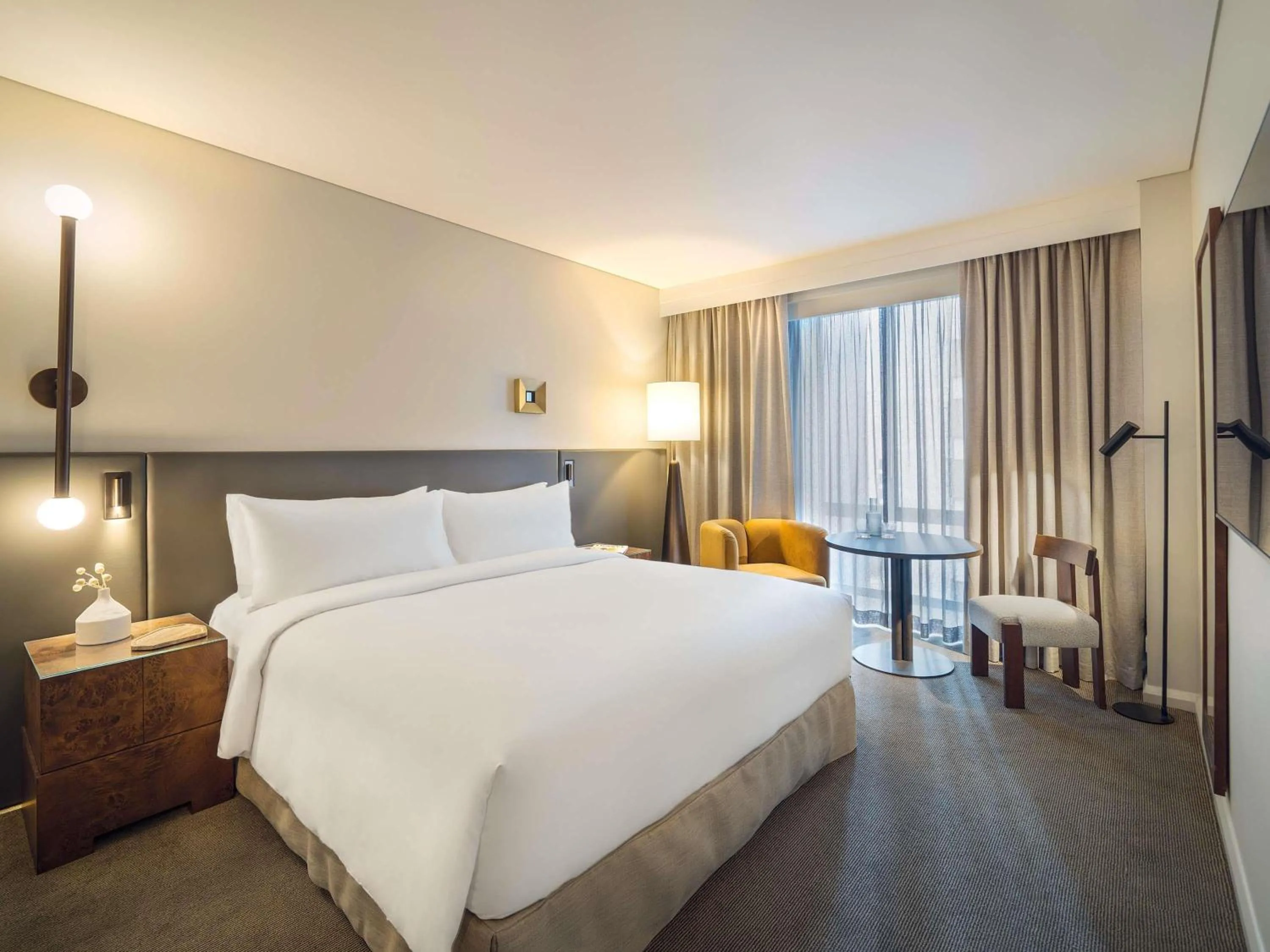 Bedroom, Bed in Sofitel Sydney Wentworth