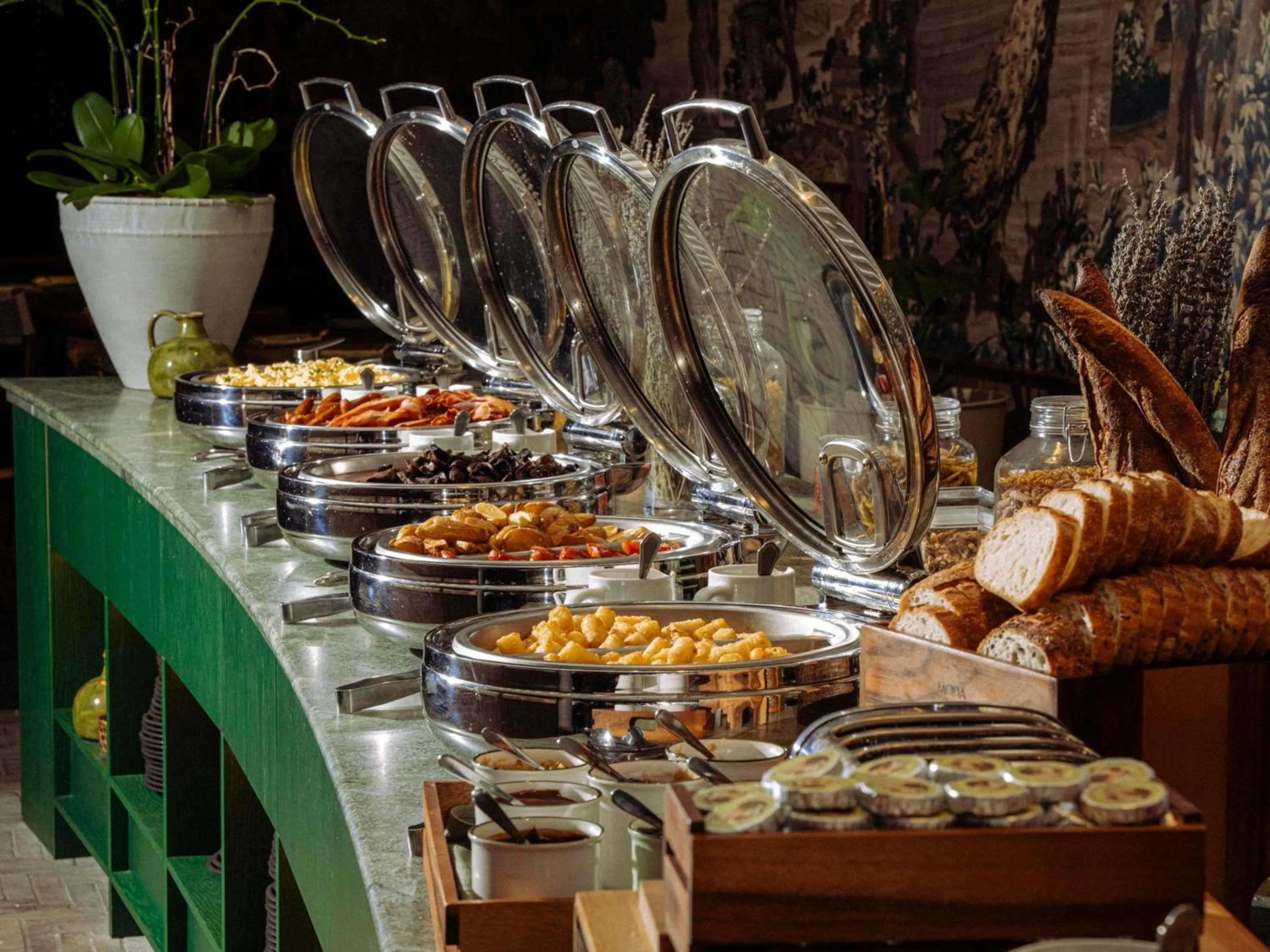 Breakfast in Sofitel Sydney Wentworth