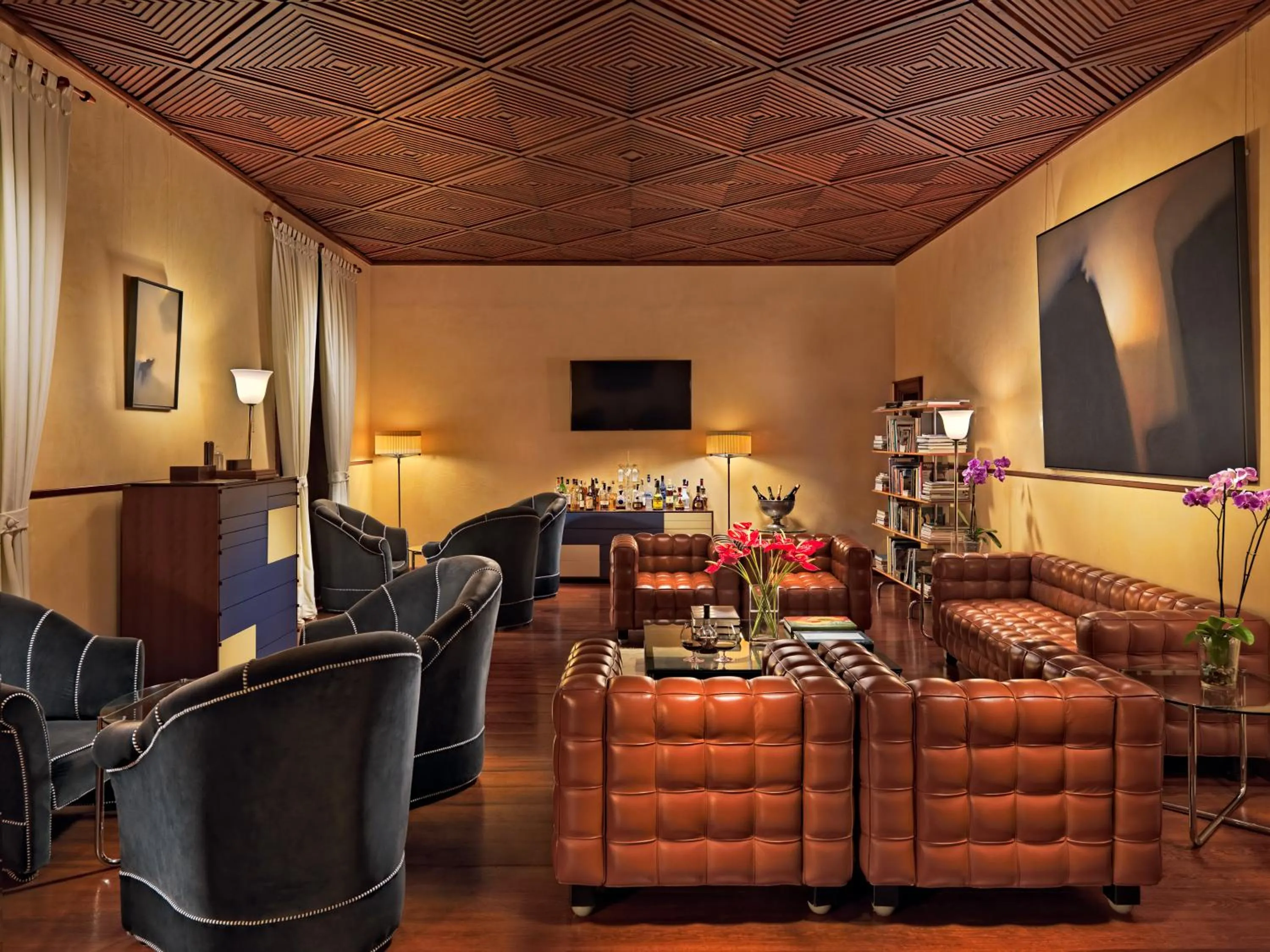 Communal lounge/ TV room in Hotel San Roque