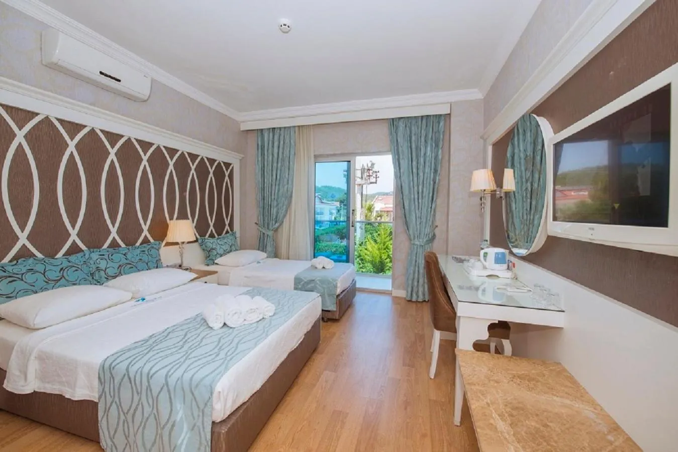 Bed in Ocean Blue High Class Hotel & SPA