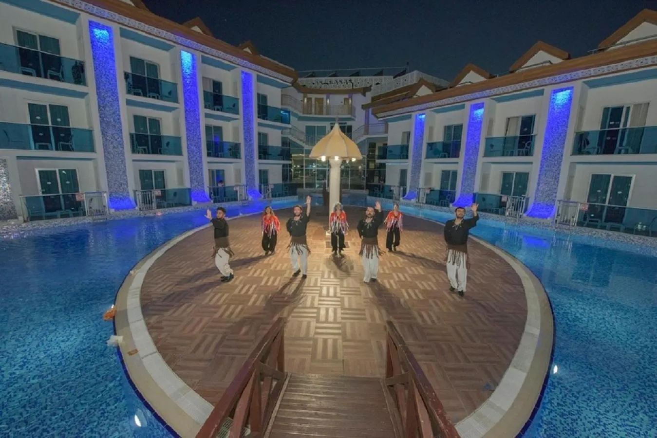 Evening entertainment in Ocean Blue High Class Hotel & SPA