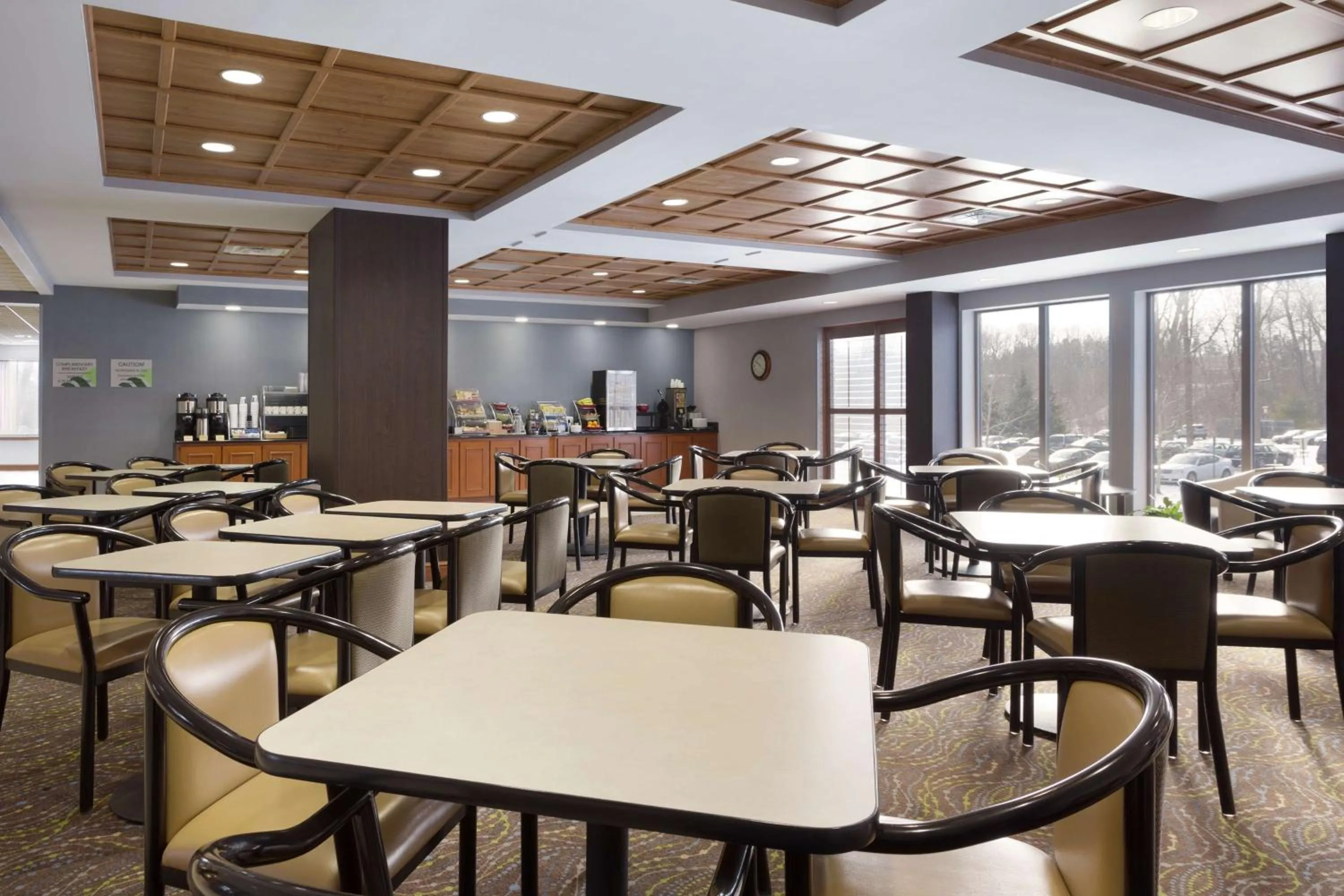 Breakfast in Wingate by Wyndham Sylvania-Toledo