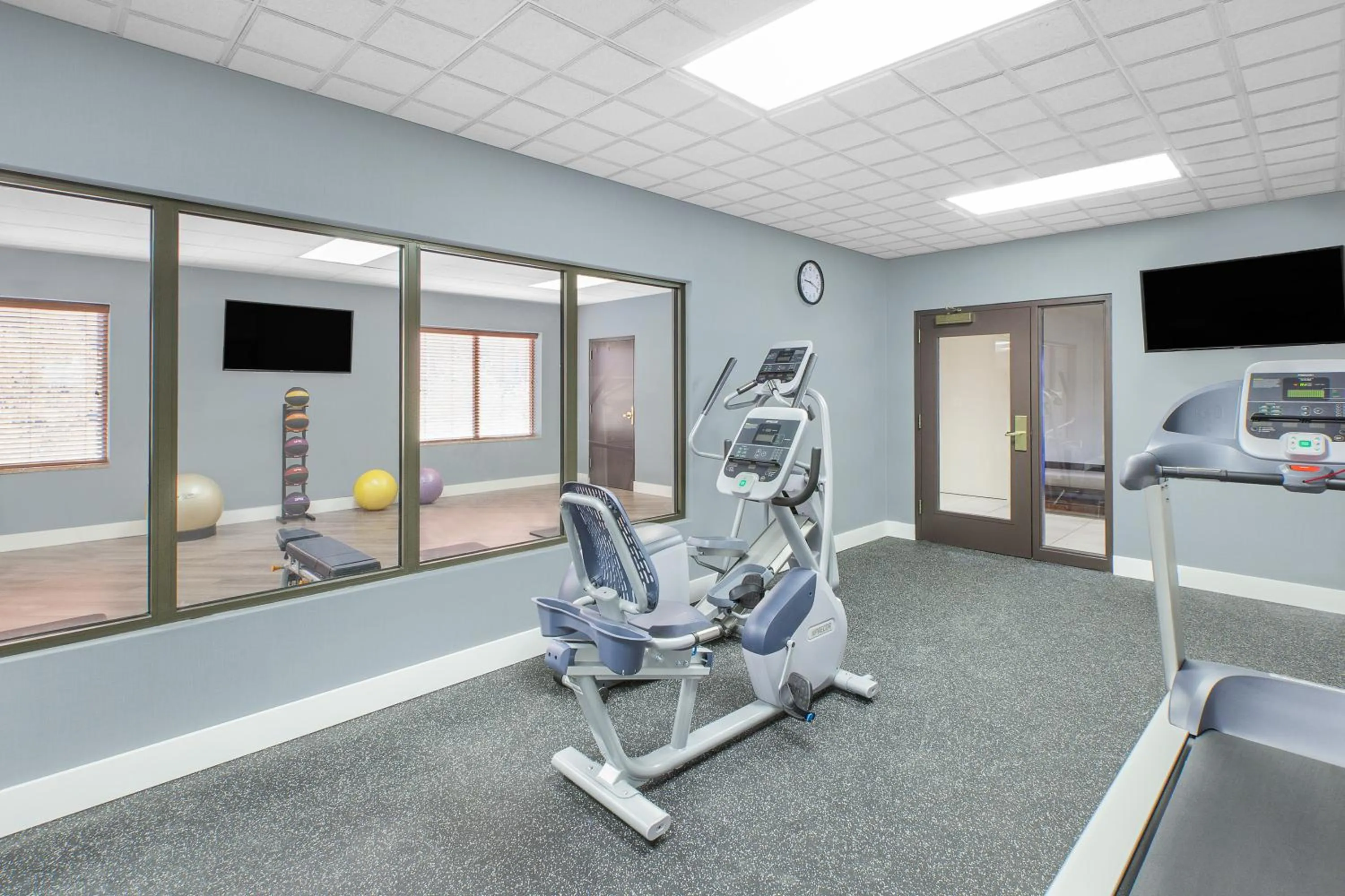 Fitness centre/facilities in Wingate by Wyndham Sylvania-Toledo