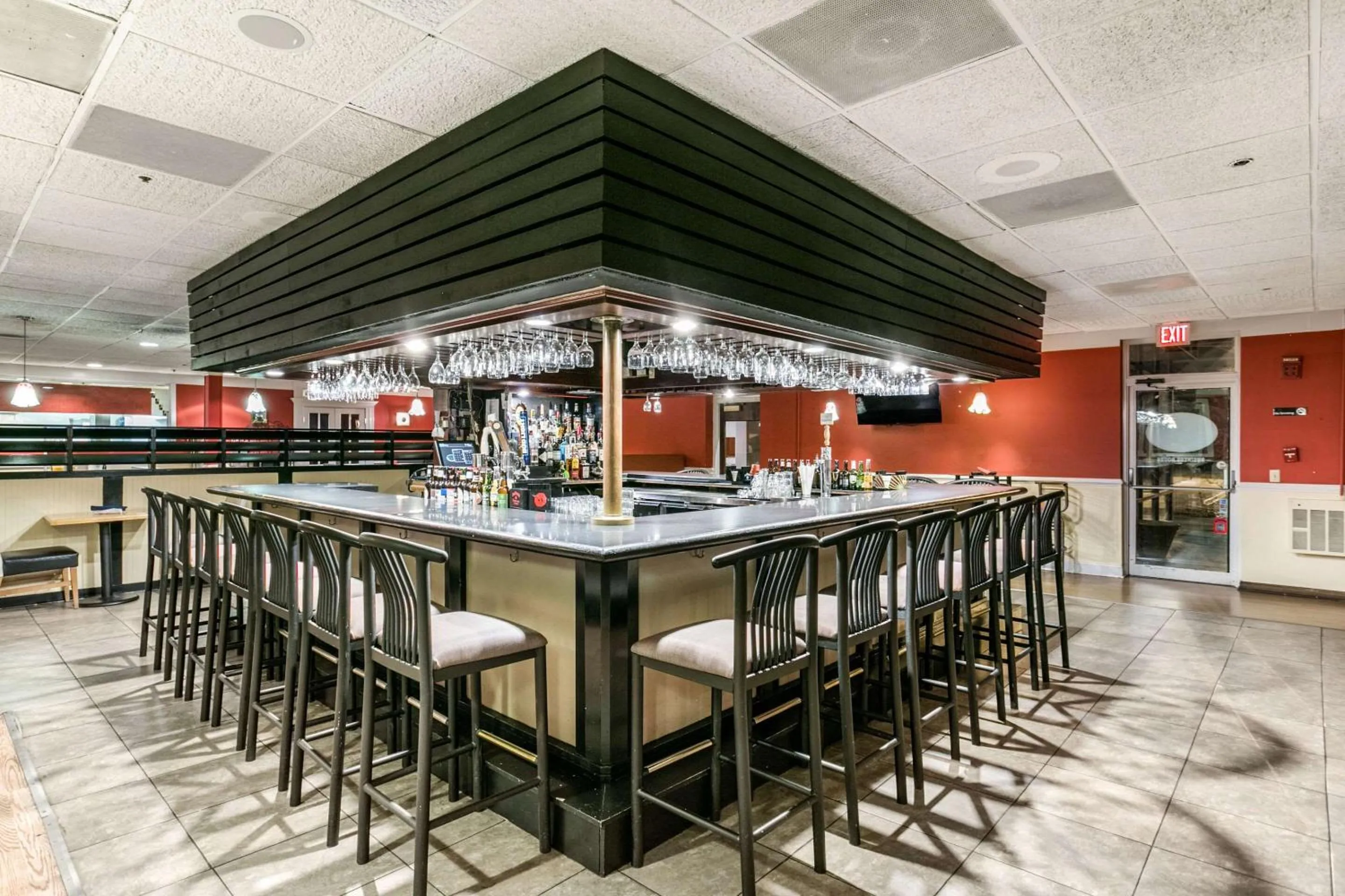 Restaurant/places to eat in Clarion Hotel BWI Airport Arundel Mills