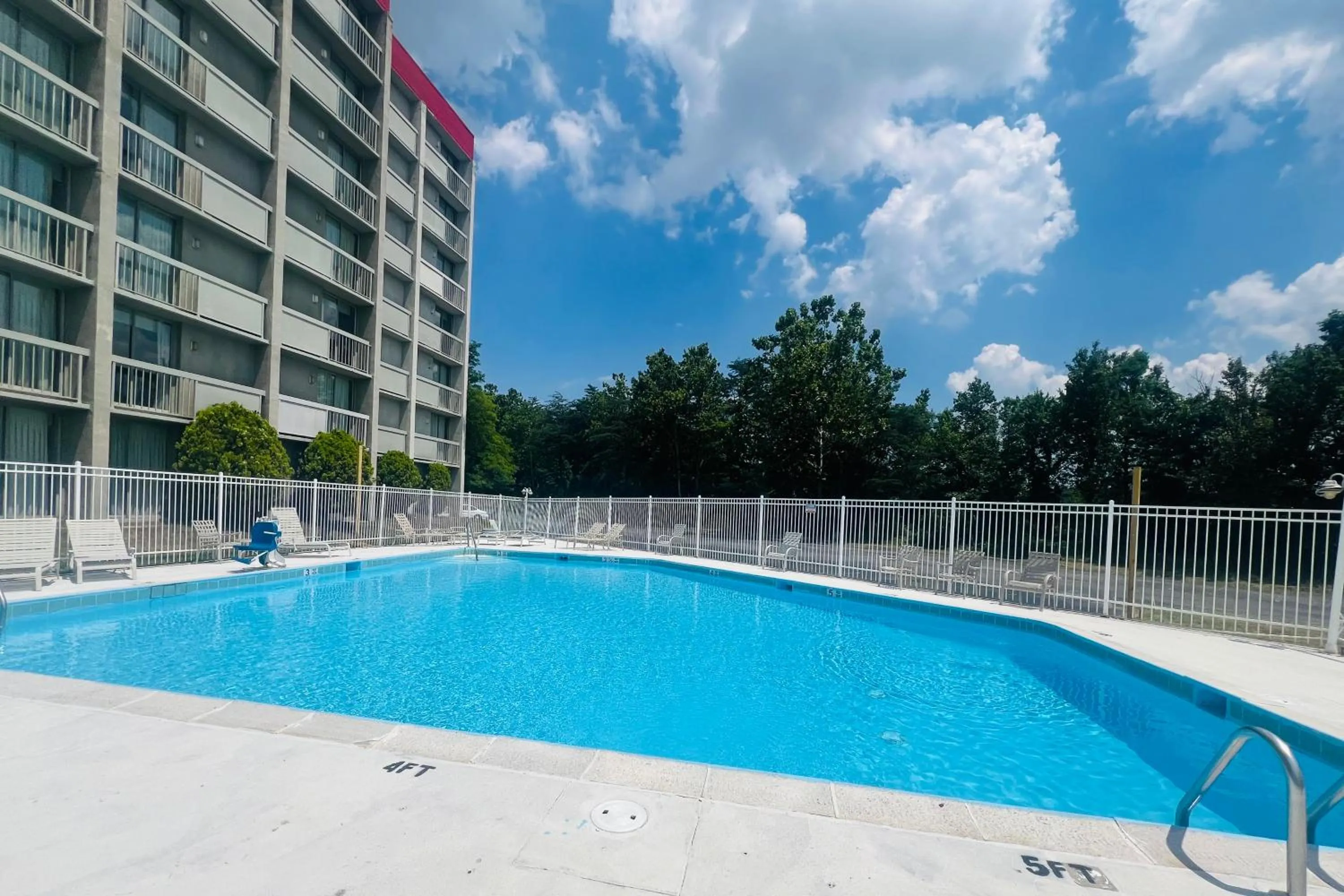 Pool view in Clarion Hotel BWI Airport Arundel Mills