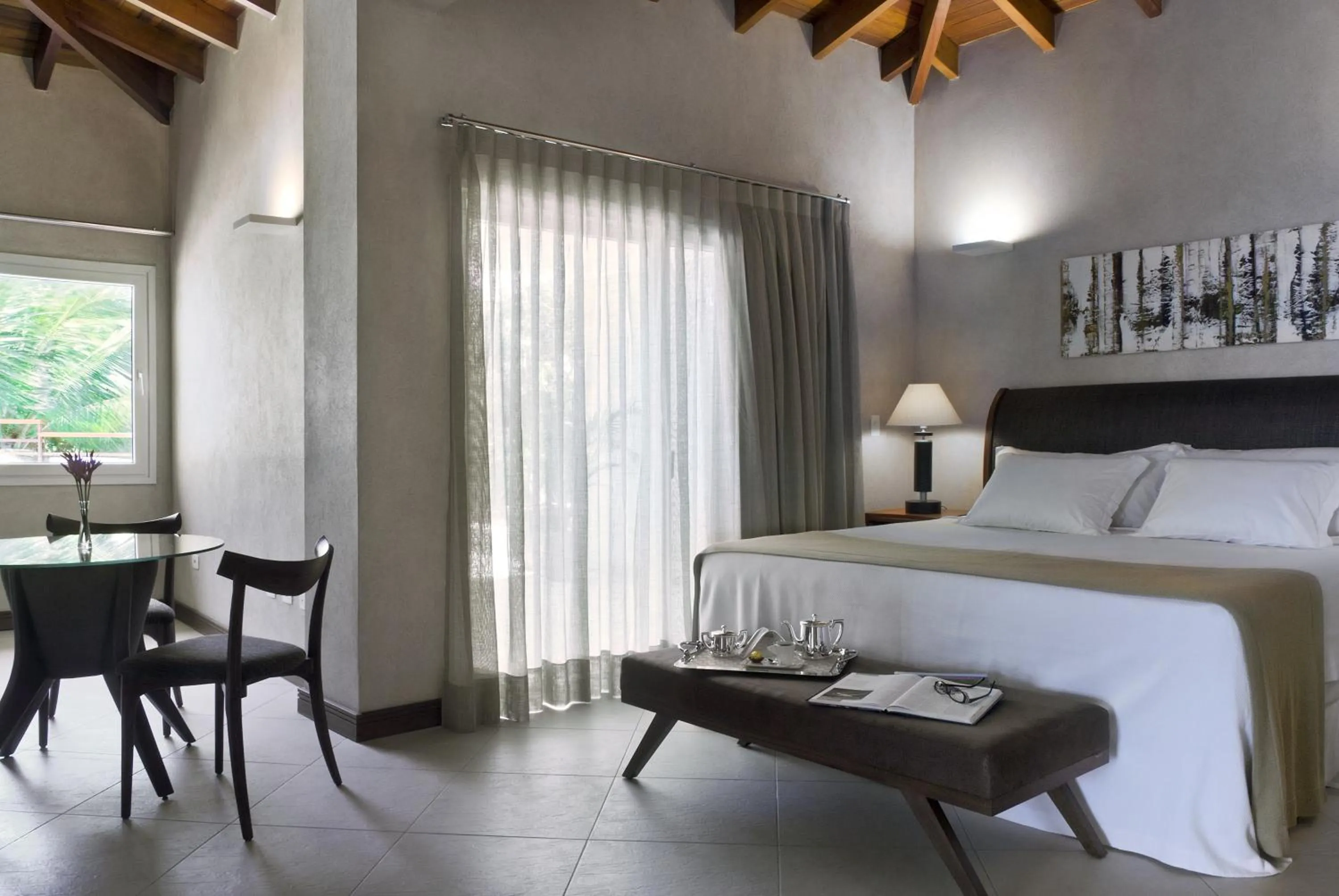 Bed in Abayomi Hotel