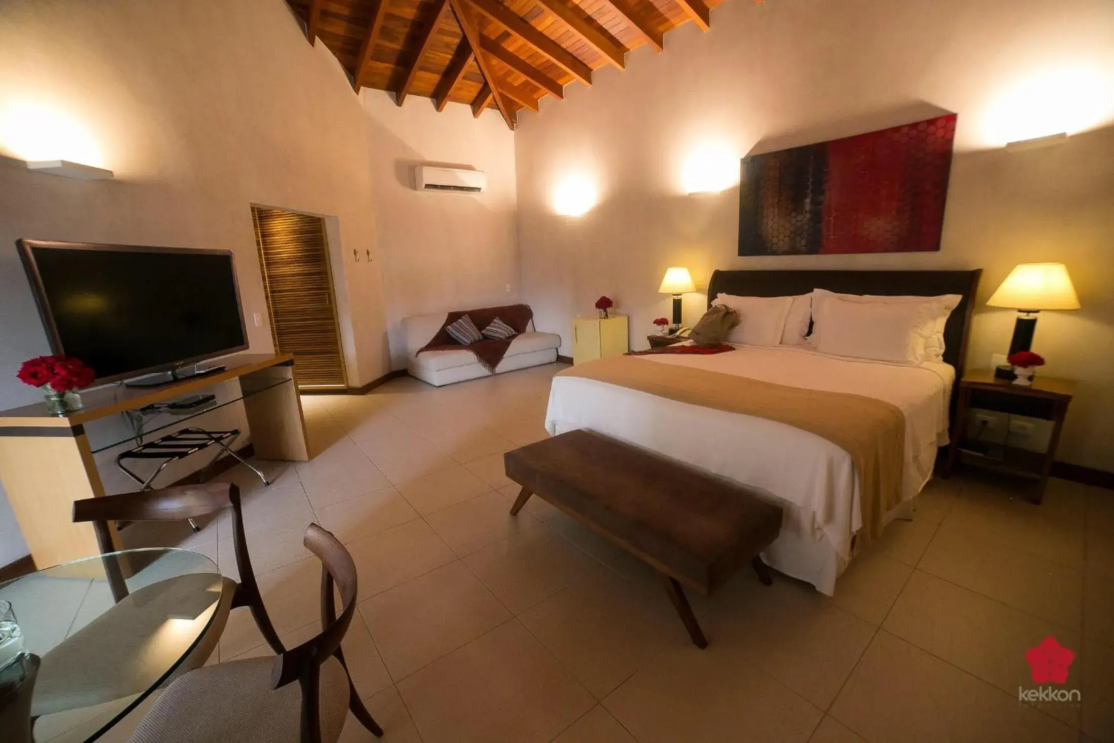 One-Bedroom King Suite in Abayomi Hotel One-Bedroom King Suite in Abayomi Hotel