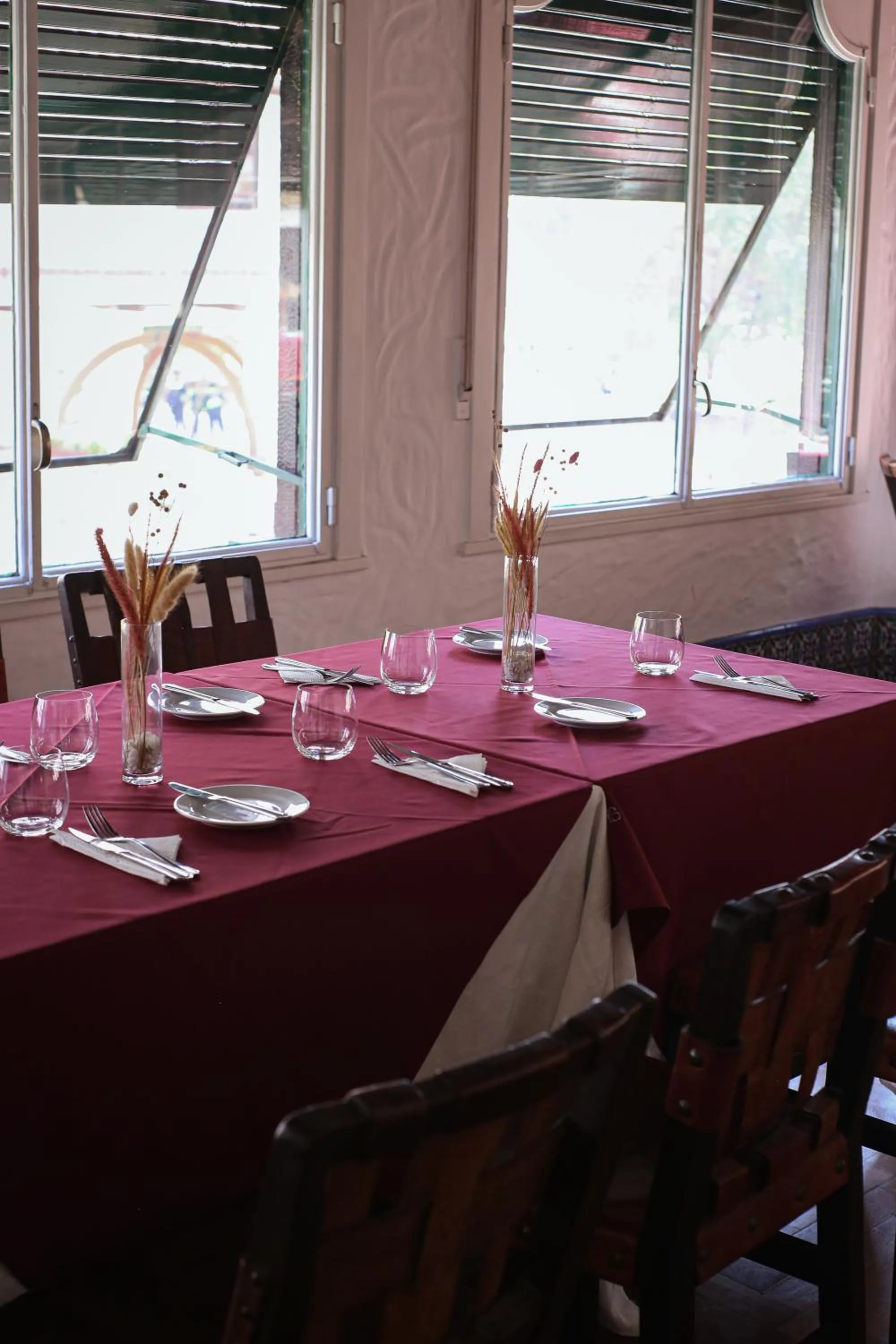 Restaurant/places to eat in Hotel Salta