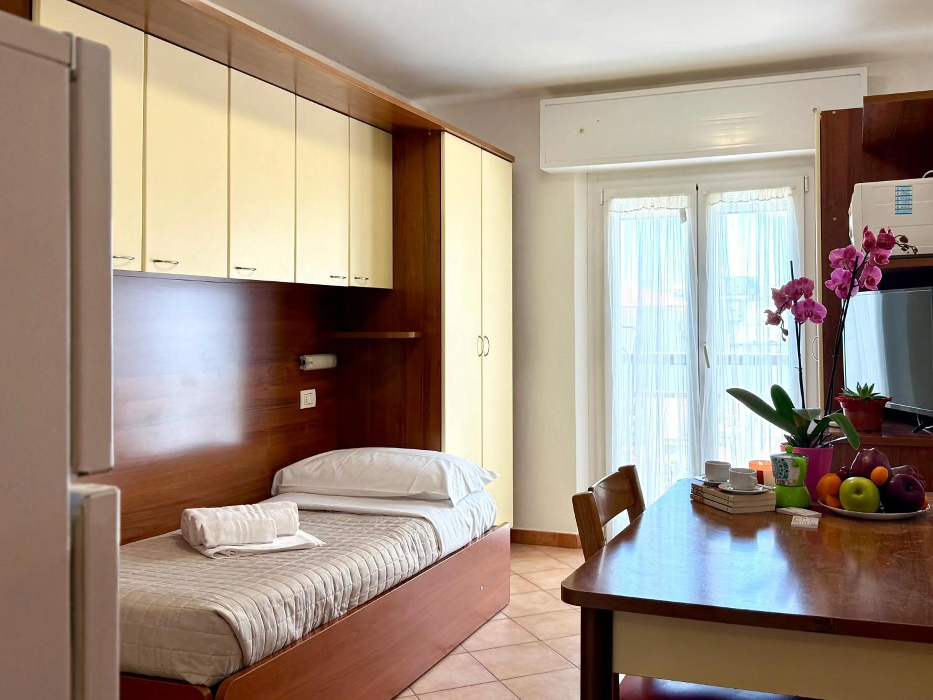 Kitchen or kitchenette, Bed in Residence Algarve