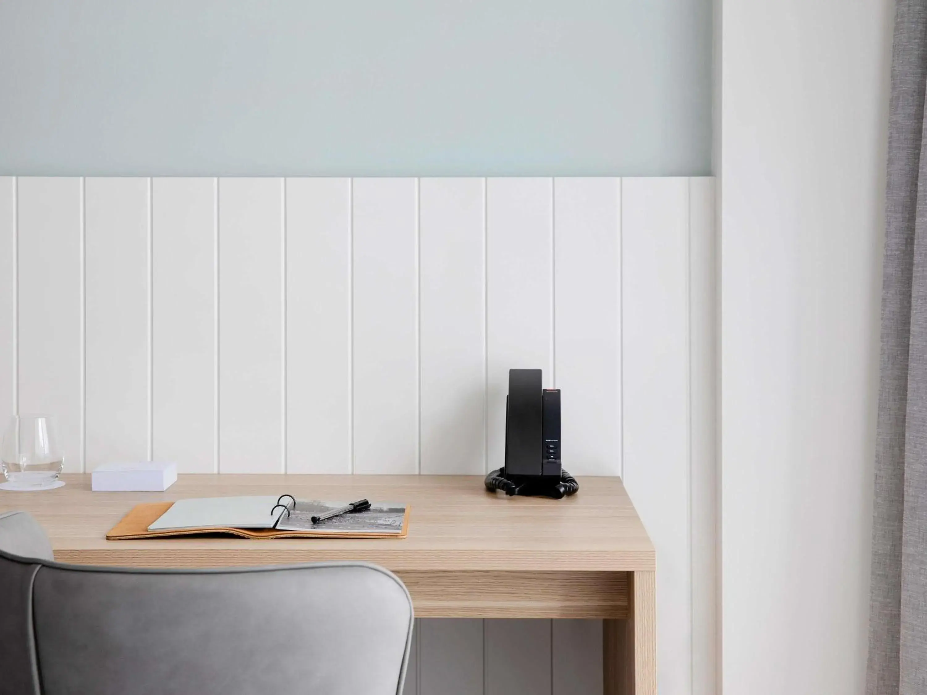 Standard Queen Room in Manly Pacific Sydney MGallery Collection Standard Queen Room in Manly Pacific Sydney MGallery Collection