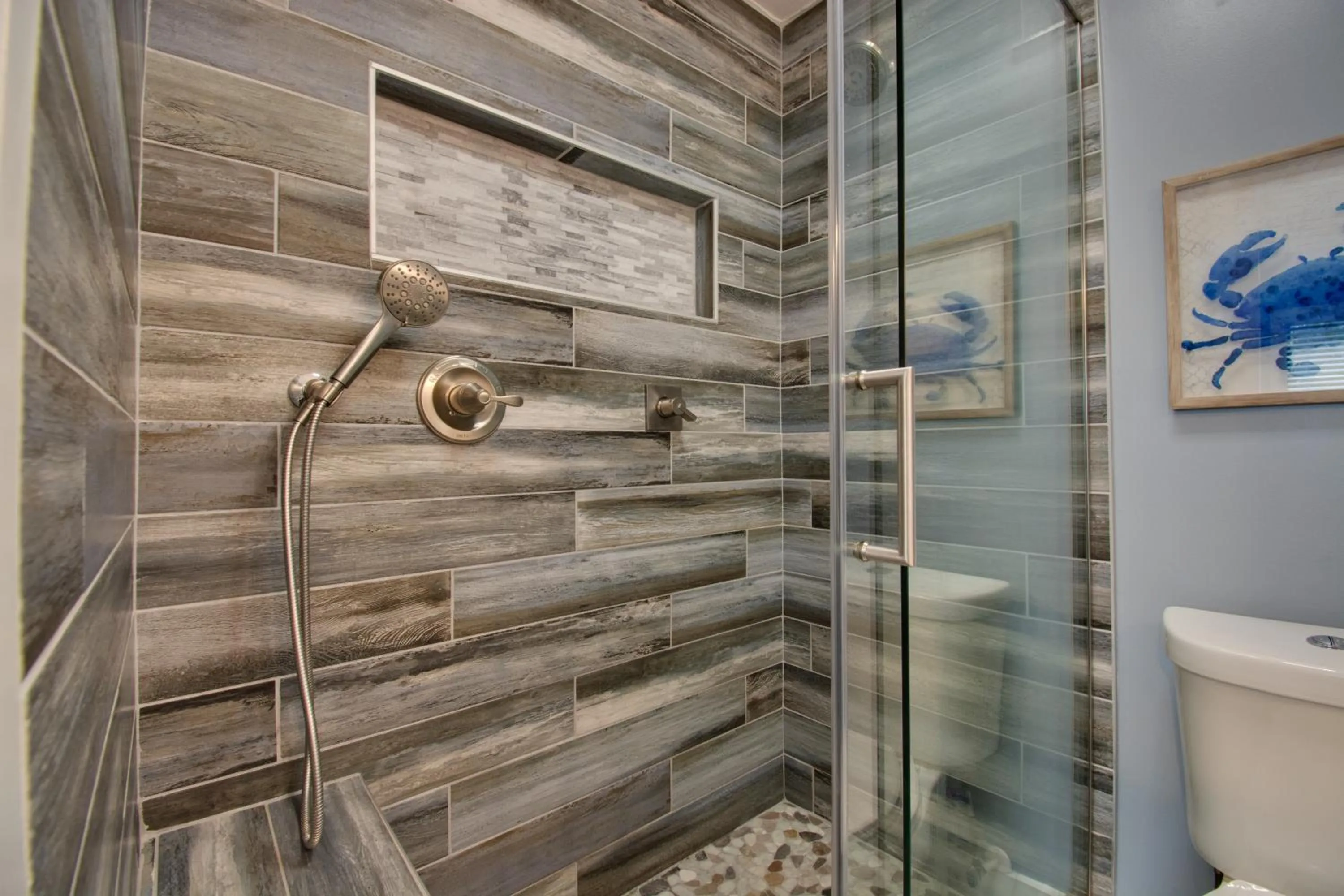 Shower in Seas the Day - Boardwalk to the Beach, 3 pools, Tennis