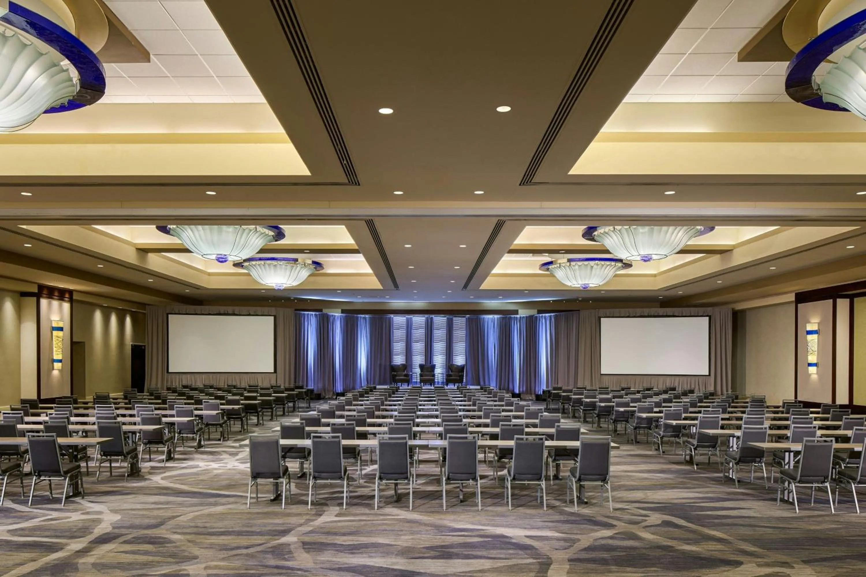 Meeting/conference room in Renaissance Phoenix Downtown Hotel