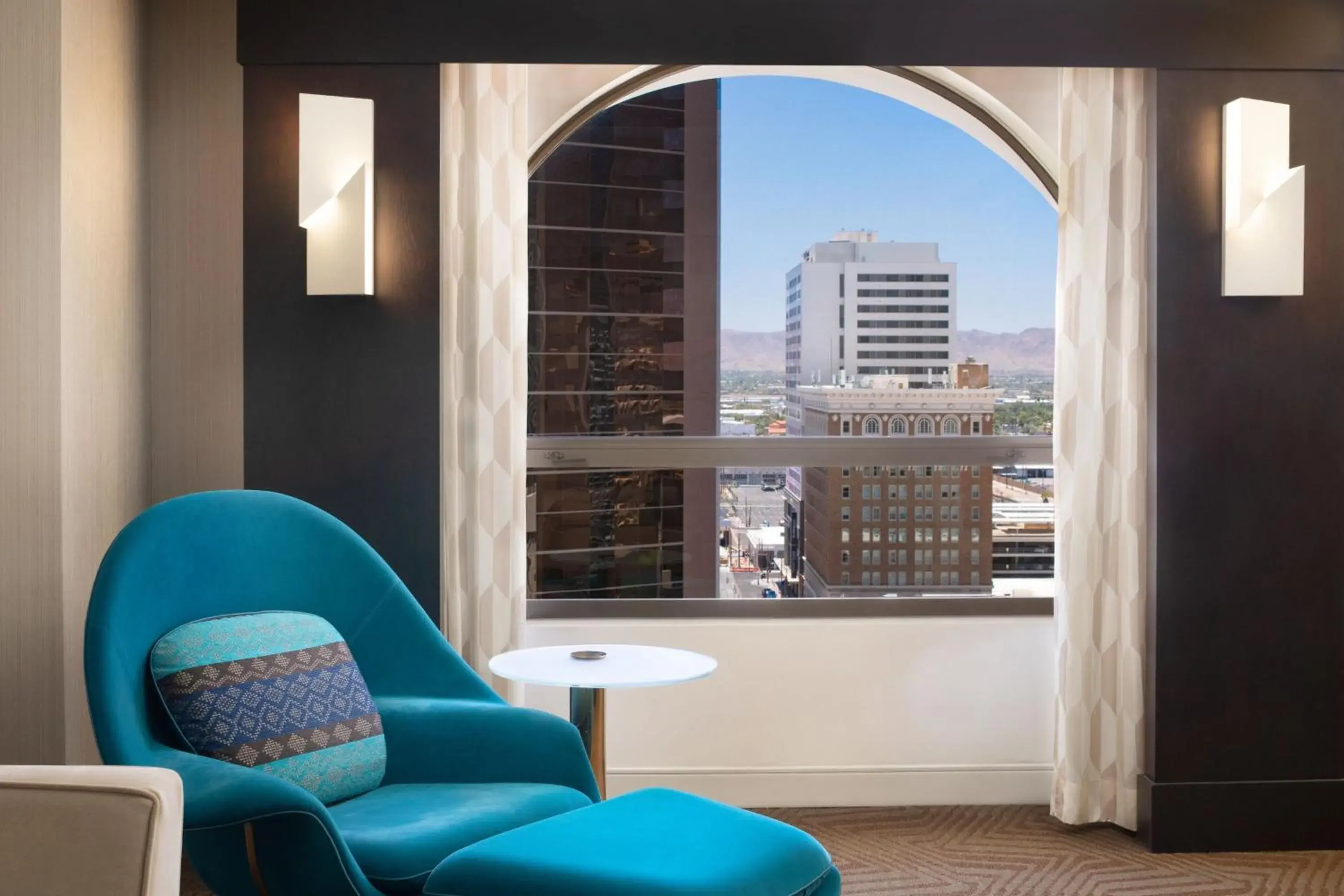 Guest room, 1 King, City view, High floor in Renaissance Phoenix Downtown Hotel Guest room, 1 King, City view, High floor in Renaissance Phoenix Downtown Hotel