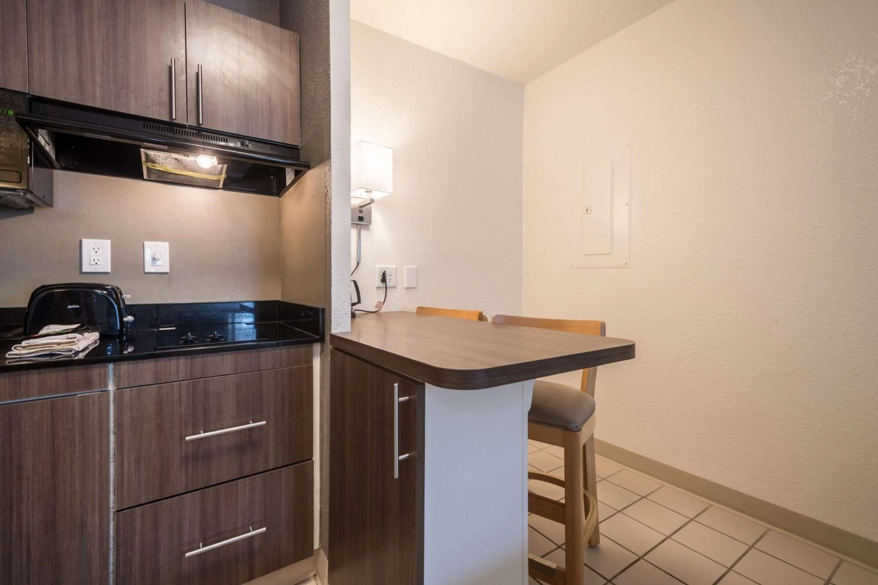 Kitchen or kitchenette in Motel 6 Duluth, Ga - Atlanta - Gwinnett Place